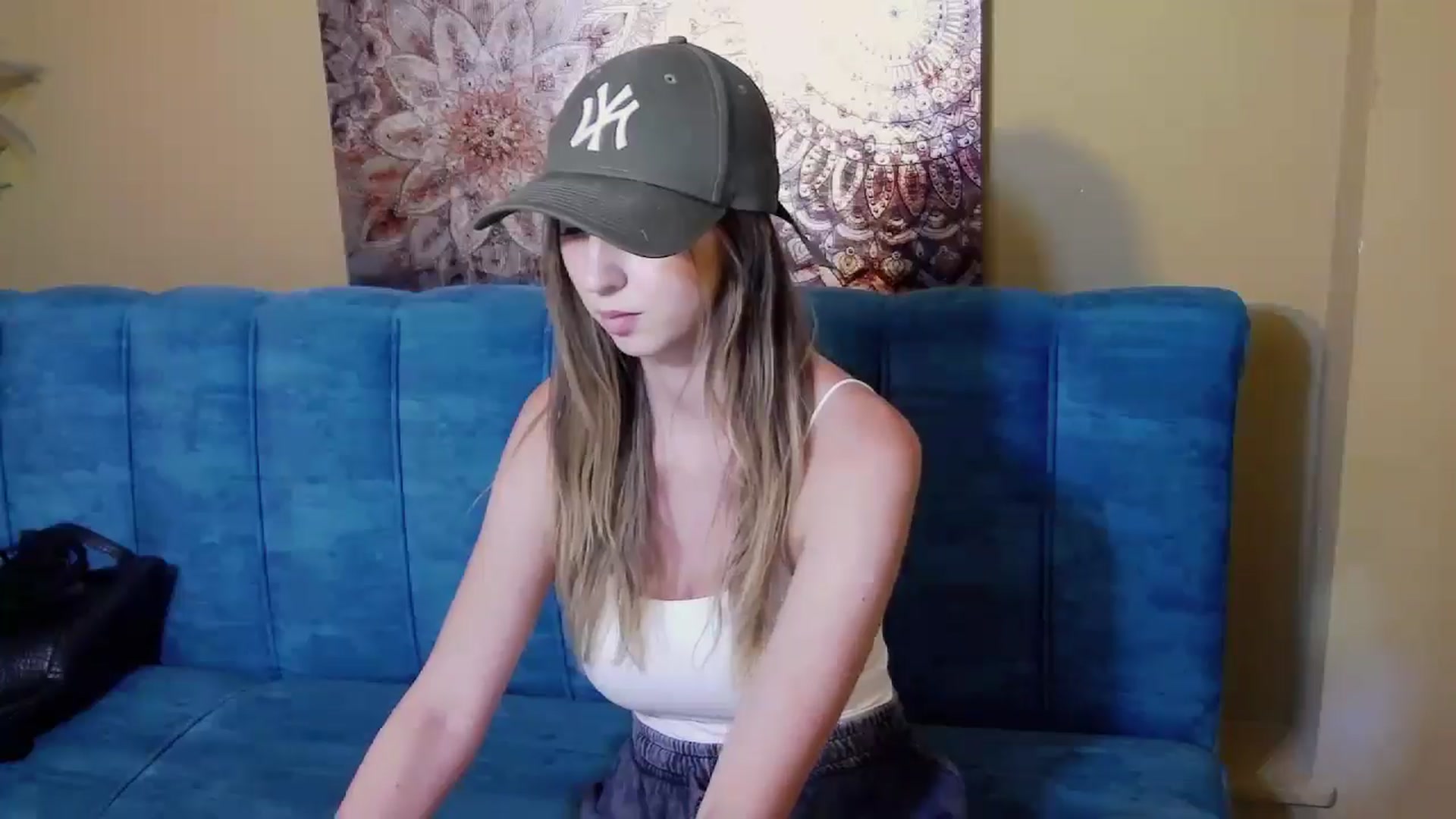 Gallery image thumbnail from Artemiss's myfreecams stream on, 06/25/2024, 19:00 image 12 of 20