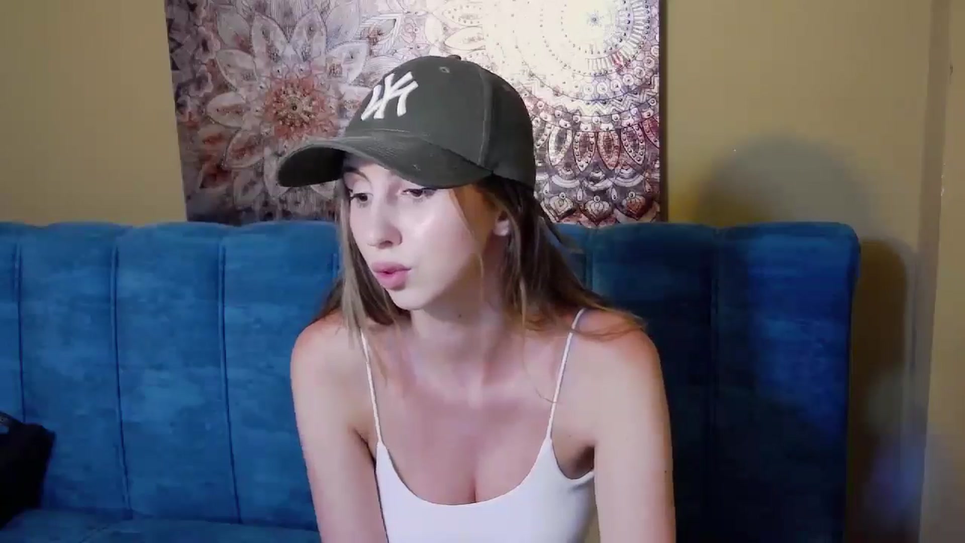Gallery image thumbnail from Artemiss's myfreecams stream on, 06/25/2024, 19:00 image 2 of 20