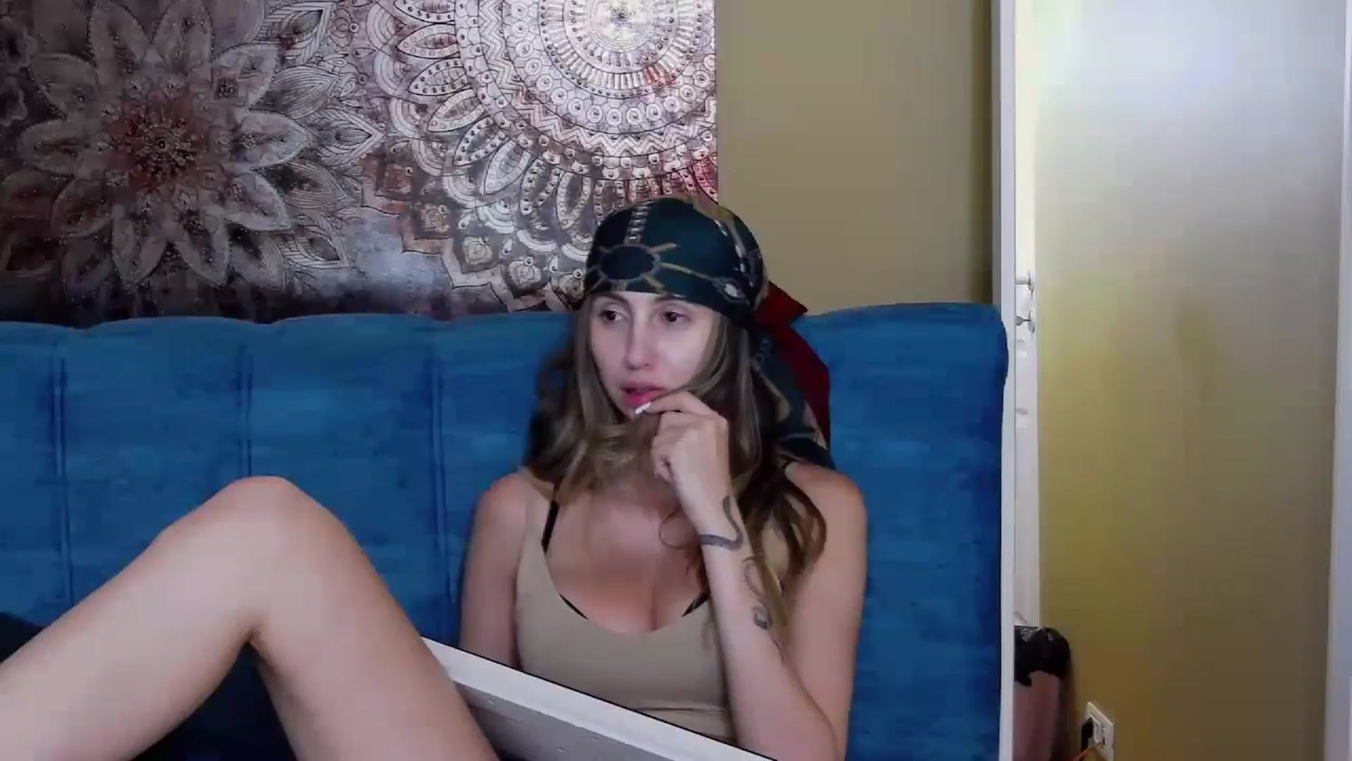 Gallery image thumbnail from Artemiss's myfreecams stream on, 06/28/2024, 18:07 image 18 of 20