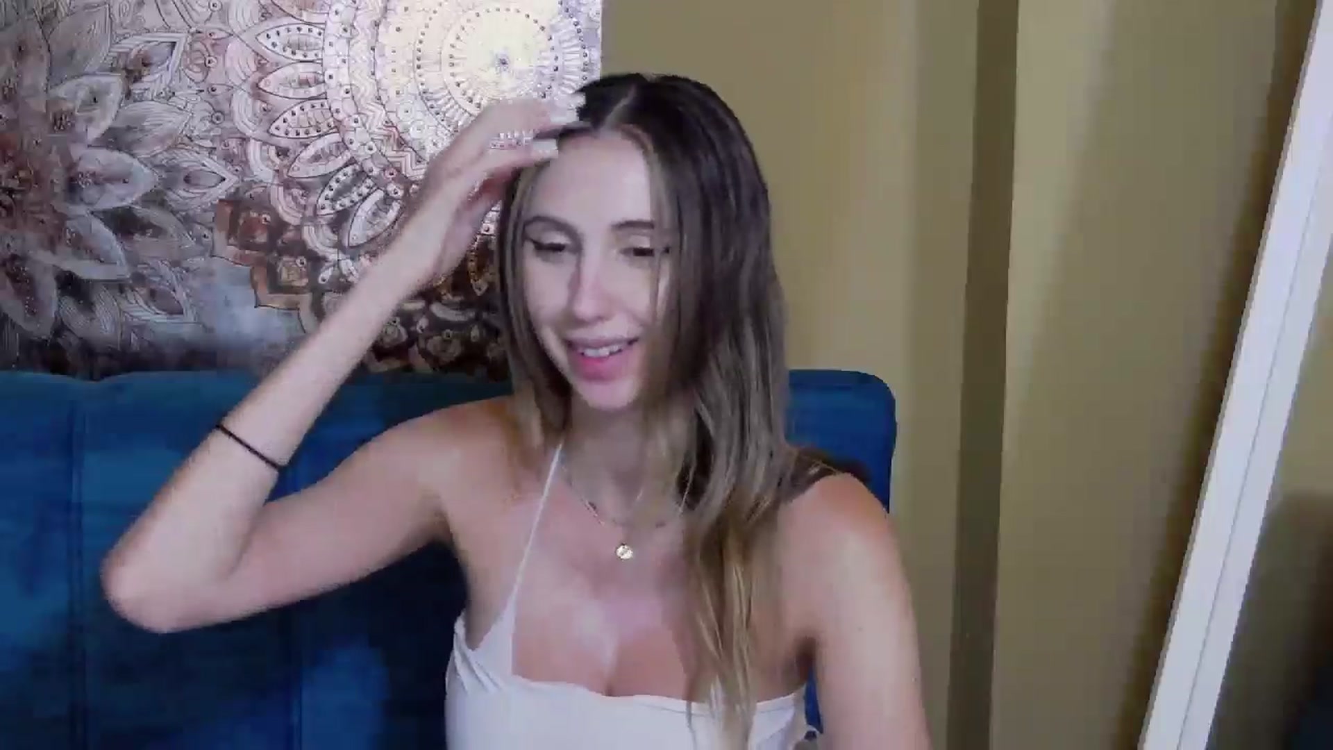 Gallery image thumbnail from Artemiss's myfreecams stream on, 07/01/2024, 23:28 image 6 of 20