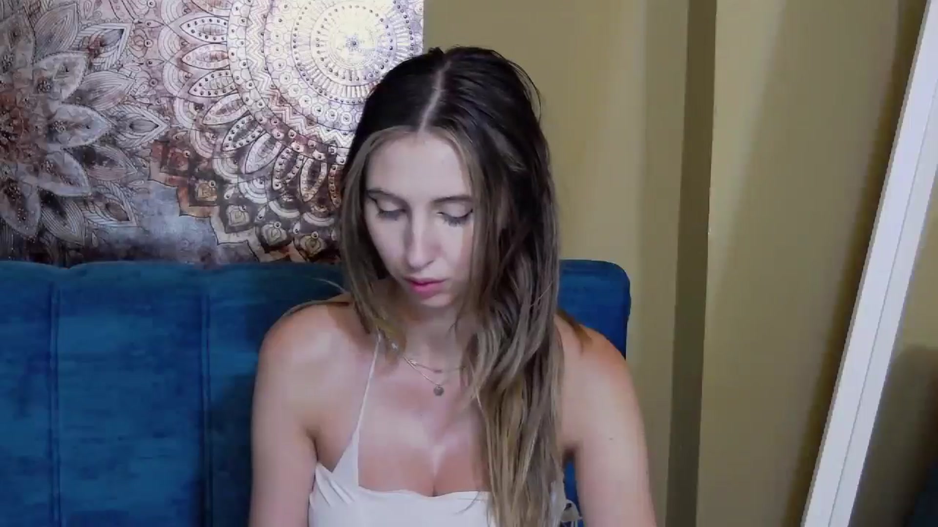 Gallery image thumbnail from Artemiss's myfreecams stream on, 07/01/2024, 23:28 image 2 of 20
