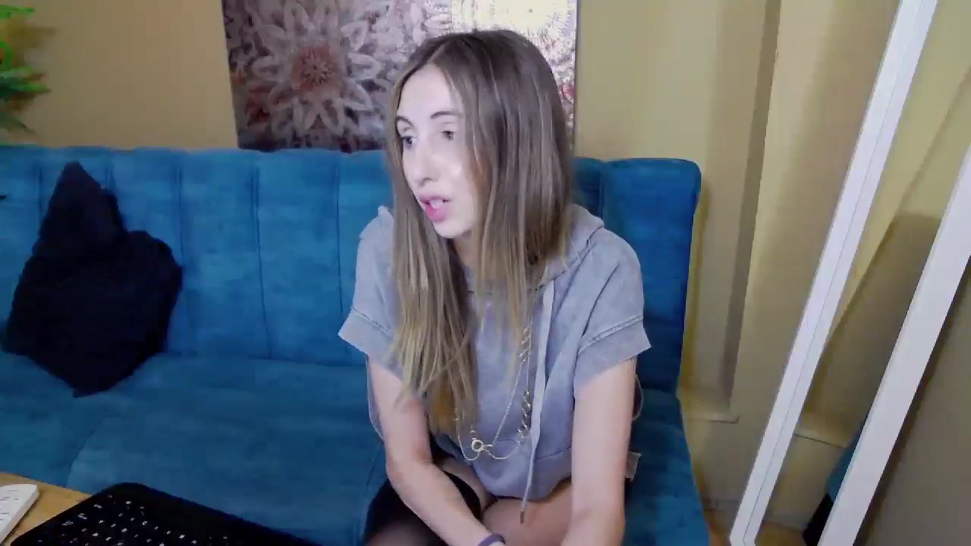 Gallery image thumbnail from Artemiss's myfreecams stream on, 07/03/2024, 19:11 image 16 of 20