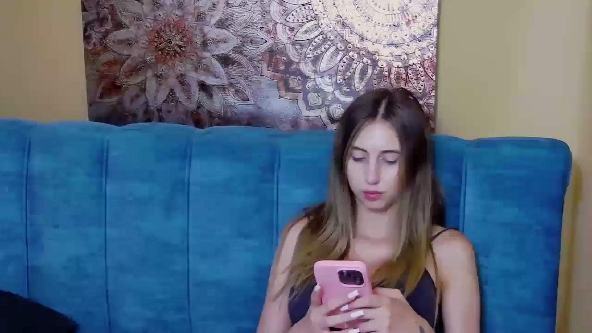 Gallery image thumbnail from Artemiss's myfreecams stream on, 07/03/2024, 22:23 image 5 of 20