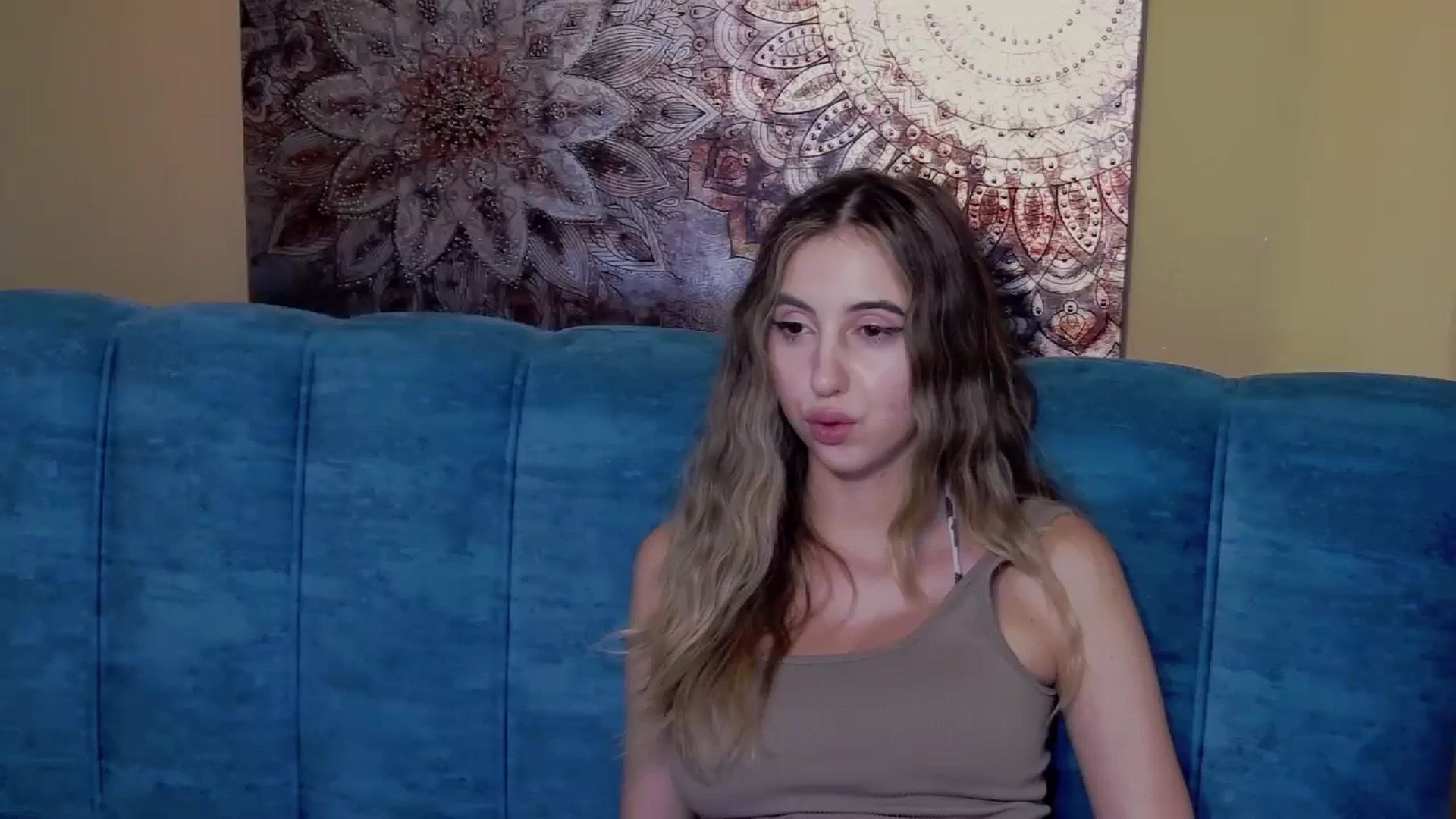 Gallery image thumbnail from Artemiss's myfreecams stream on, 08/01/2024, 23:33 image 9 of 20