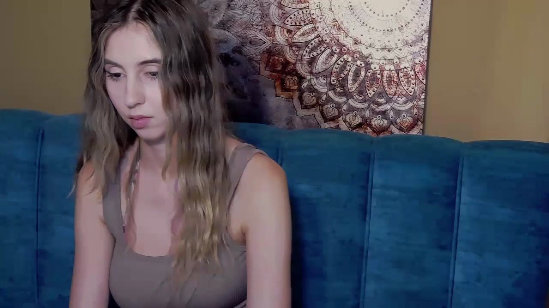 Gallery image thumbnail from Artemiss's myfreecams stream on, 08/01/2024, 23:33 image 13 of 20