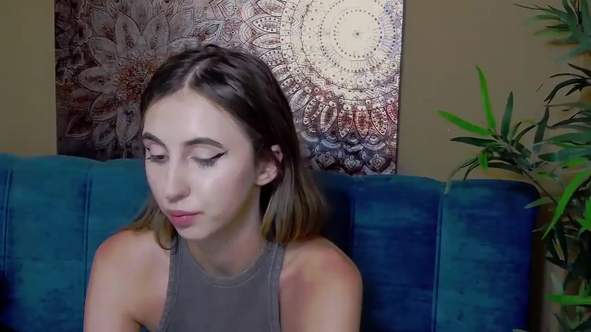 Gallery image thumbnail from Artemiss's myfreecams stream on, 08/08/2024, 19:44 image 13 of 20