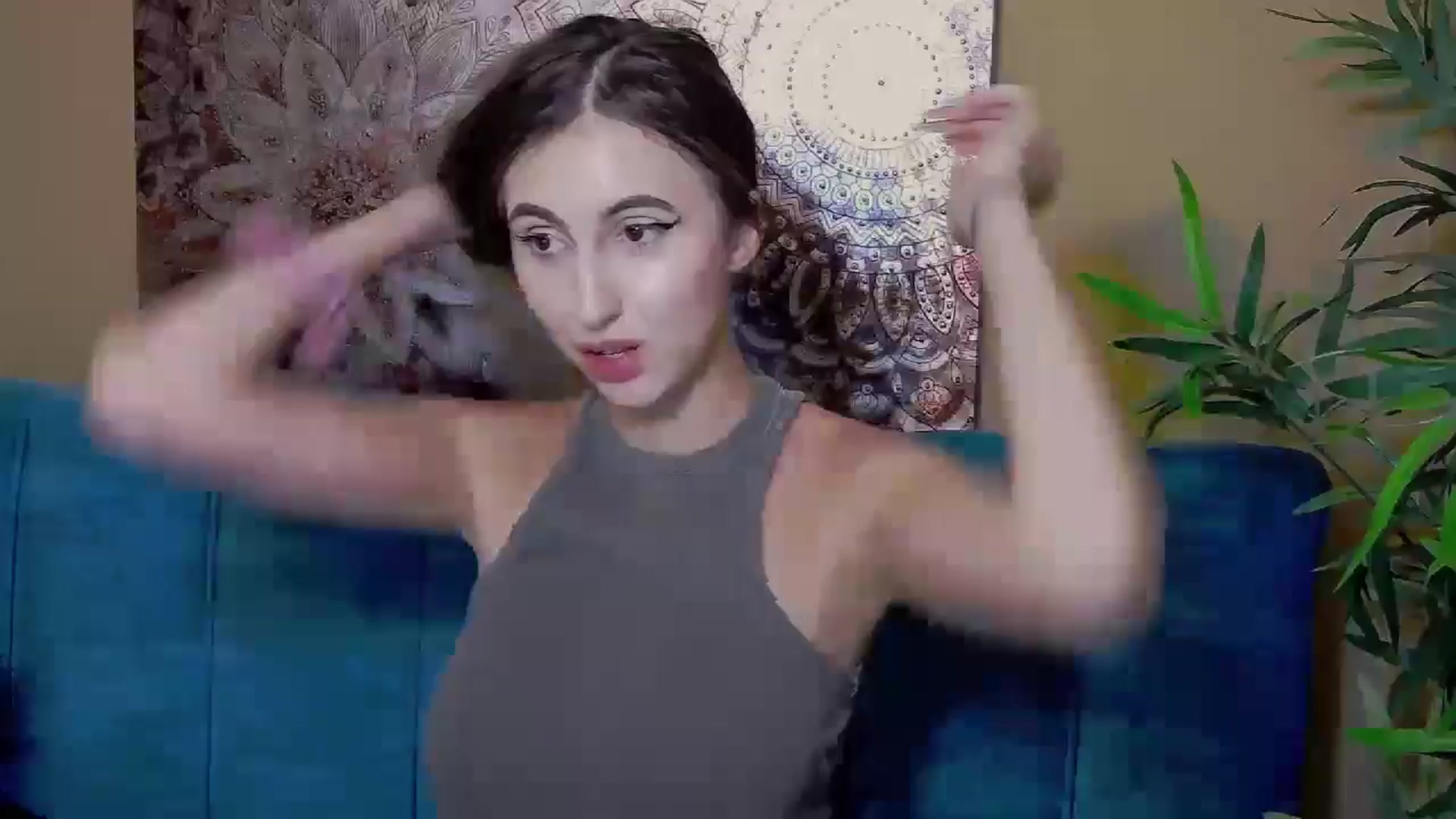 Gallery image thumbnail from Artemiss's myfreecams stream on, 08/08/2024, 19:44 image 6 of 20