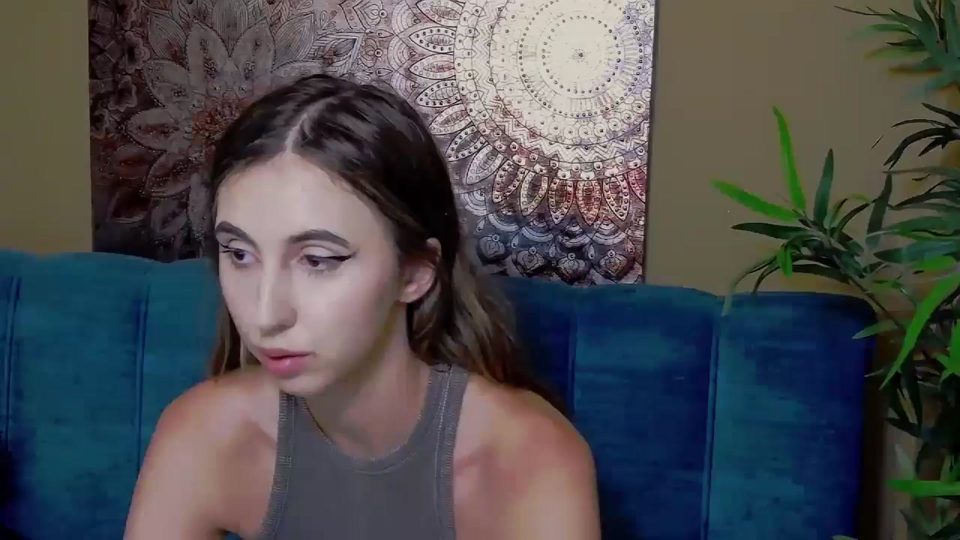 Gallery image thumbnail from Artemiss's myfreecams stream on, 08/08/2024, 19:44 image 4 of 20