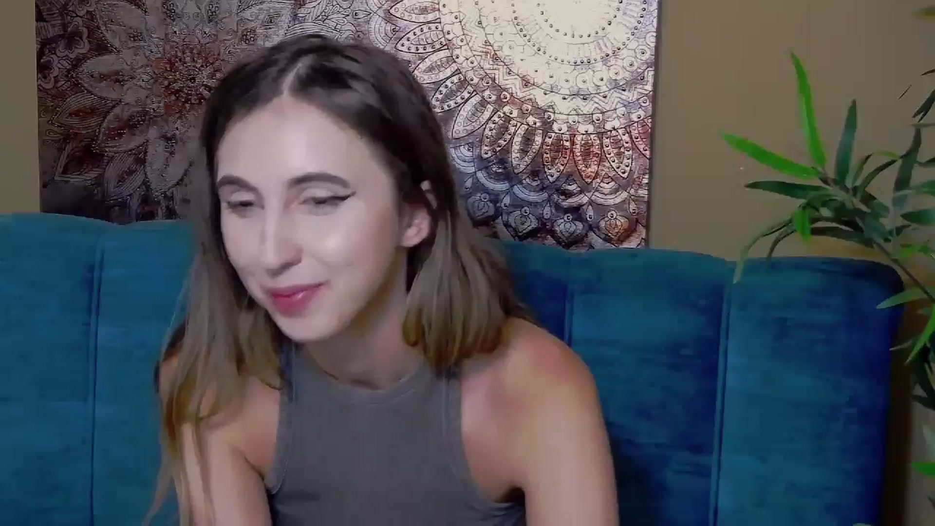 Gallery image thumbnail from Artemiss's myfreecams stream on, 08/08/2024, 19:44 image 15 of 20