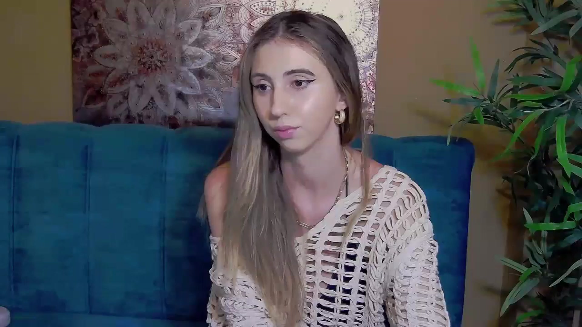 Gallery image thumbnail from Artemiss's myfreecams stream on, 08/10/2024, 18:52 image 4 of 20