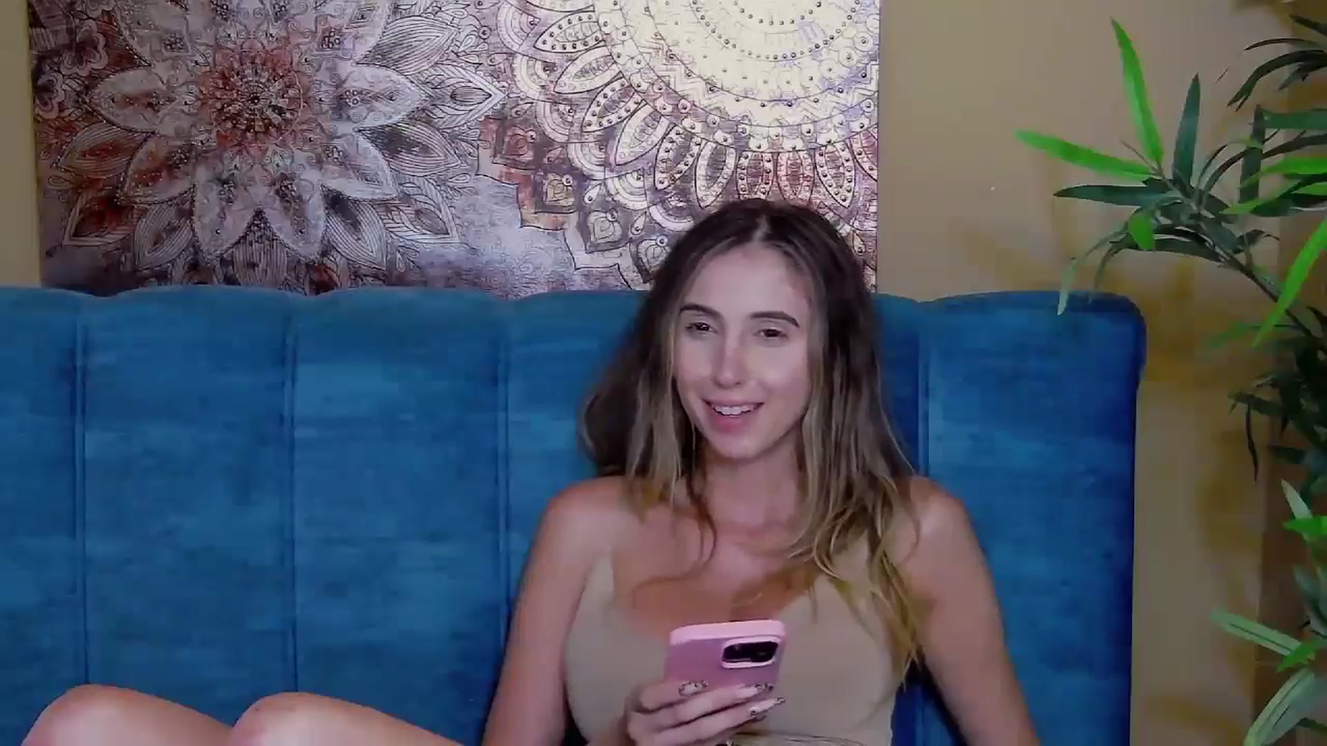 Gallery image thumbnail from Artemiss's myfreecams stream on, 08/15/2024, 21:30 image 7 of 20