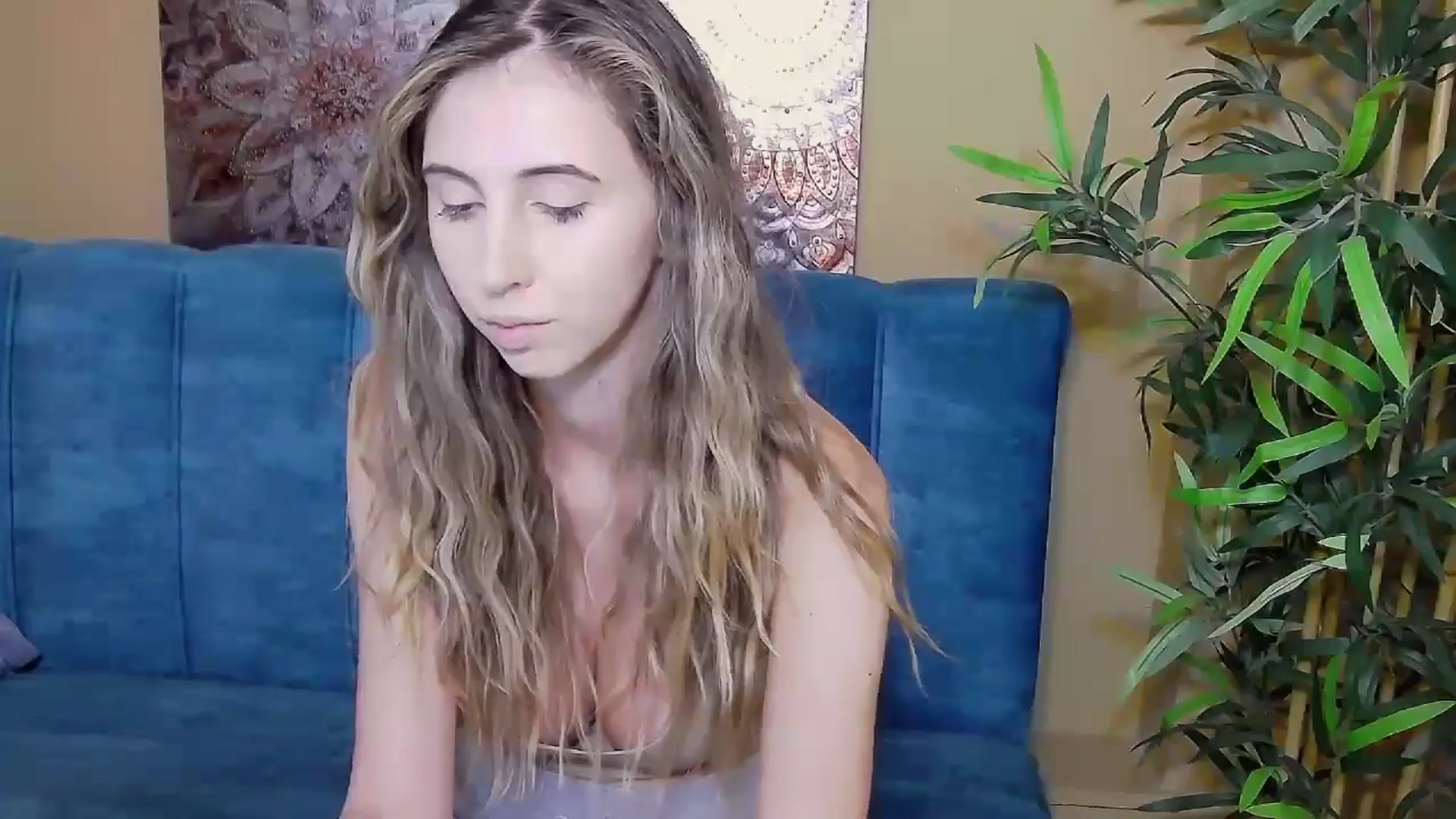Gallery image thumbnail from Artemiss's myfreecams stream on, 08/18/2024, 20:10 image 18 of 20