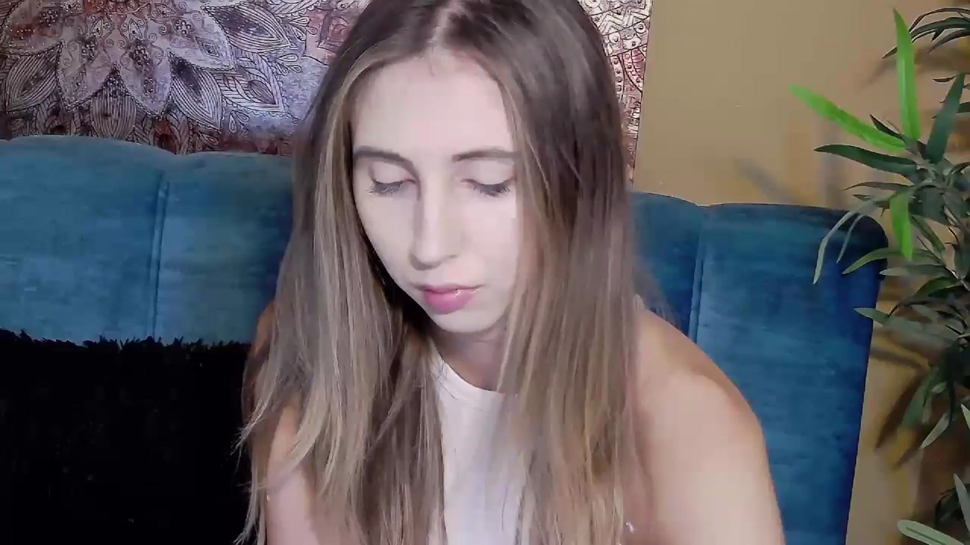 Gallery image thumbnail from Artemiss's myfreecams stream on, 08/27/2024, 17:27 image 6 of 20