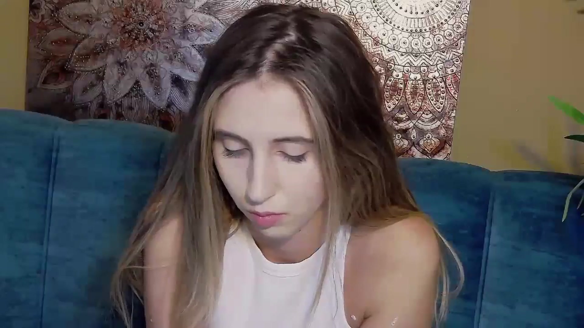 Gallery image thumbnail from Artemiss's myfreecams stream on, 08/27/2024, 18:43 image 5 of 20