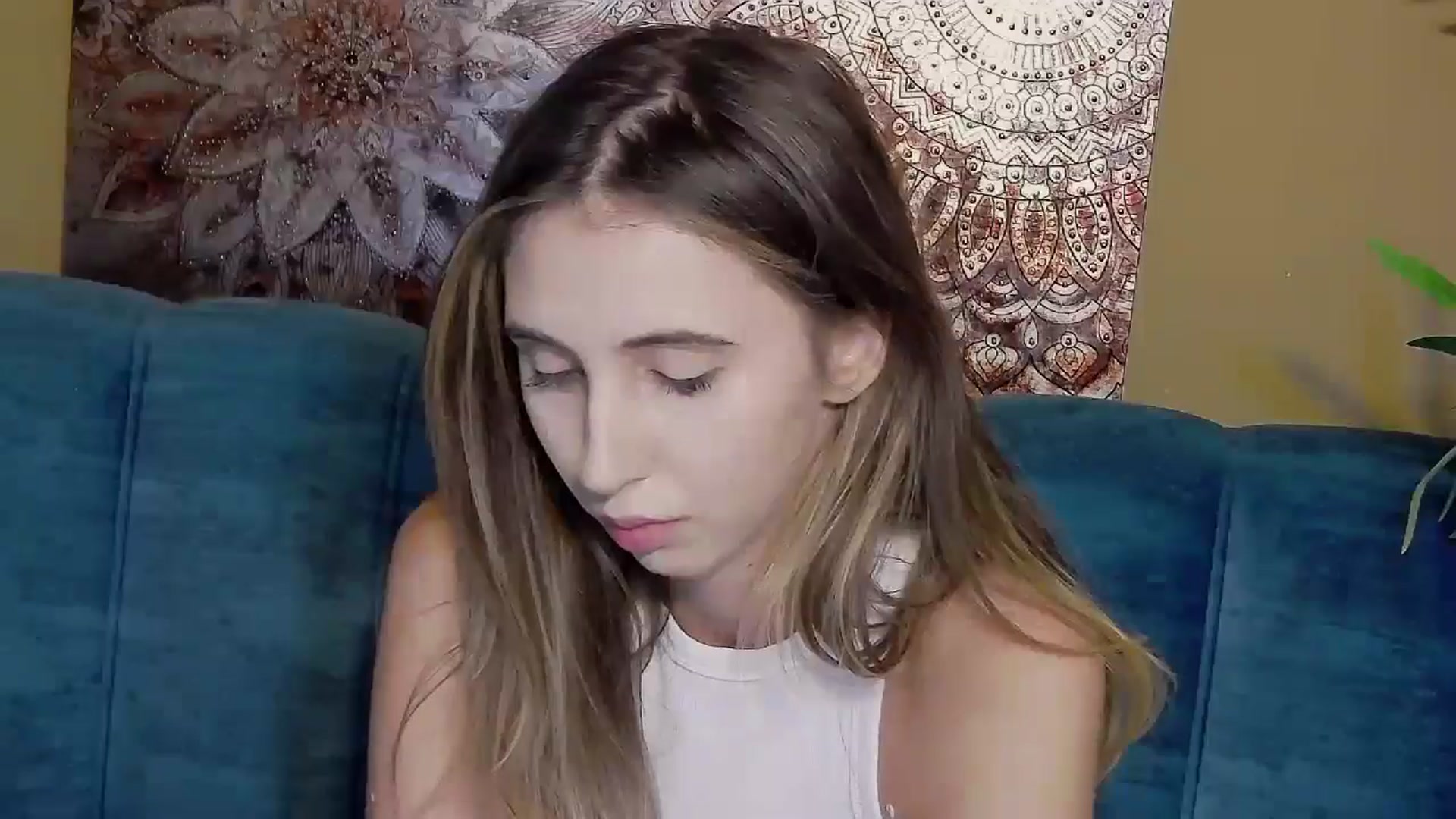 Gallery image thumbnail from Artemiss's myfreecams stream on, 08/27/2024, 18:43 image 12 of 20