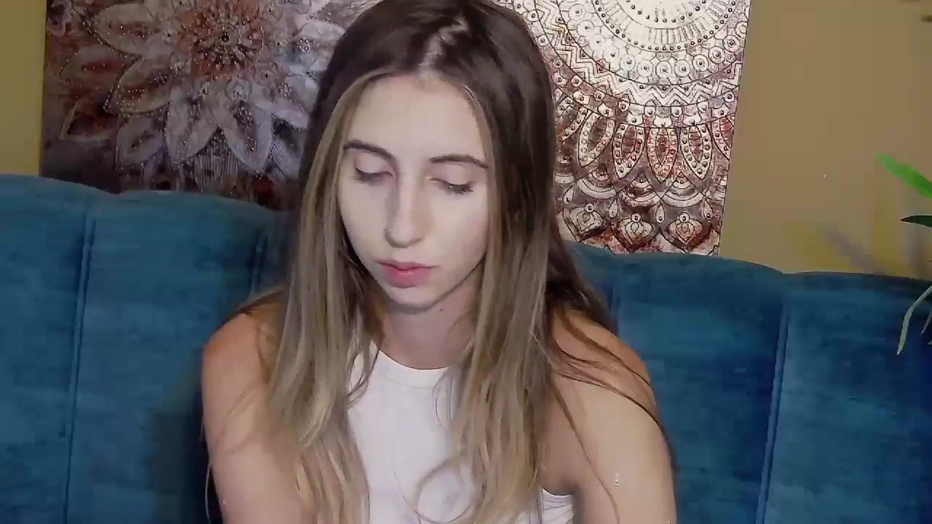 Gallery image thumbnail from Artemiss's myfreecams stream on, 08/27/2024, 18:43 image 19 of 20