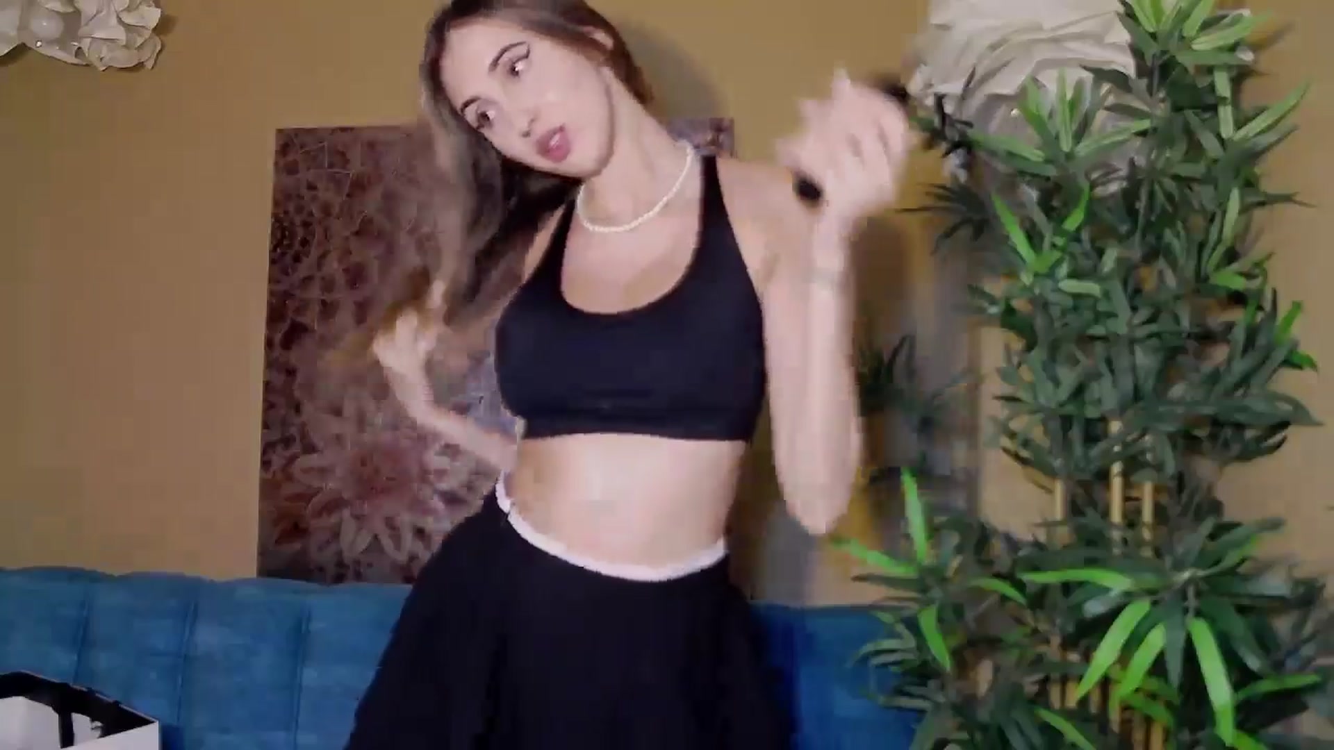 Gallery image thumbnail from Artemiss's myfreecams stream on, 09/03/2024, 23:03 image 14 of 20