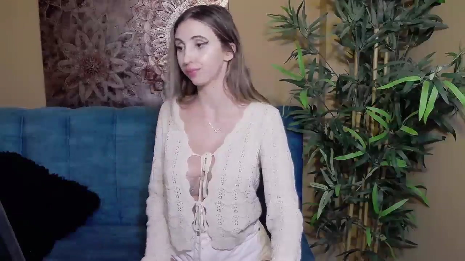 Gallery image thumbnail from Artemiss's myfreecams stream on, 09/11/2024, 22:13 image 12 of 20