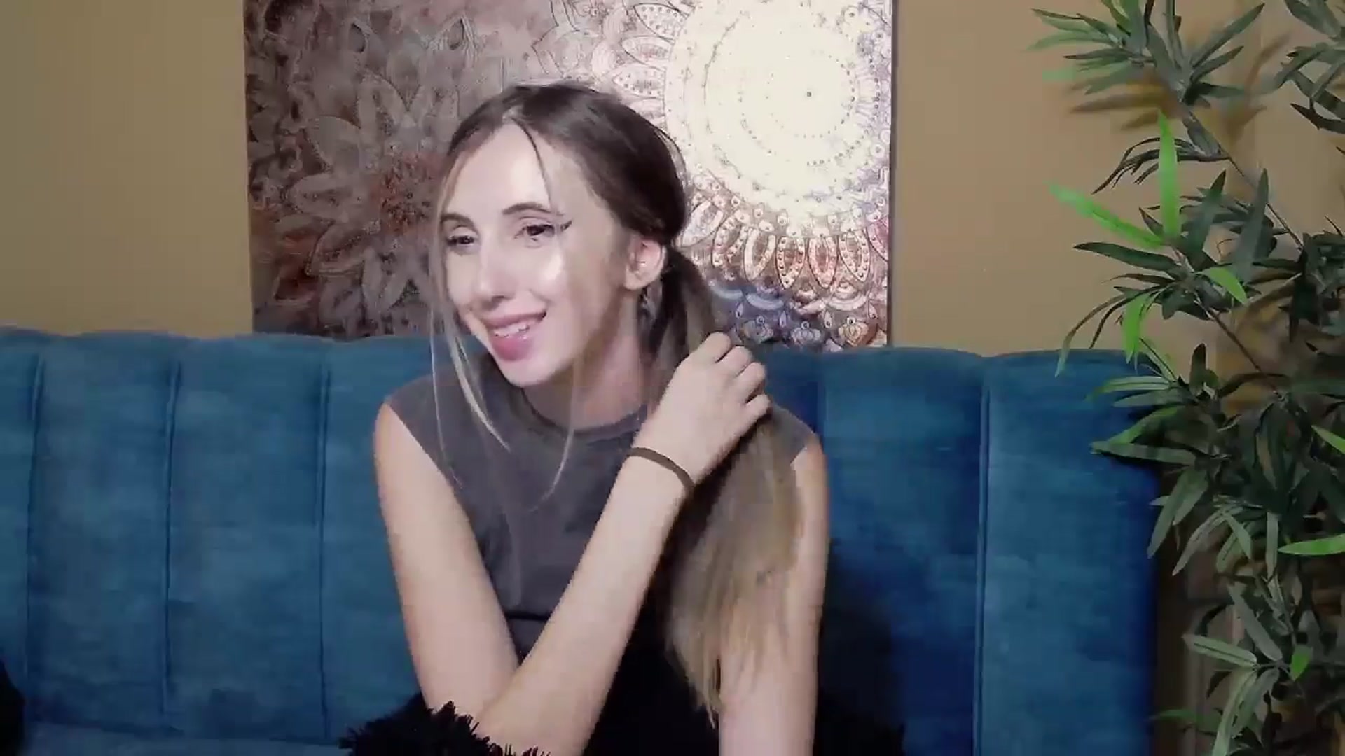 Gallery image thumbnail from Artemiss's myfreecams stream on, 09/14/2024, 23:07 image 3 of 20