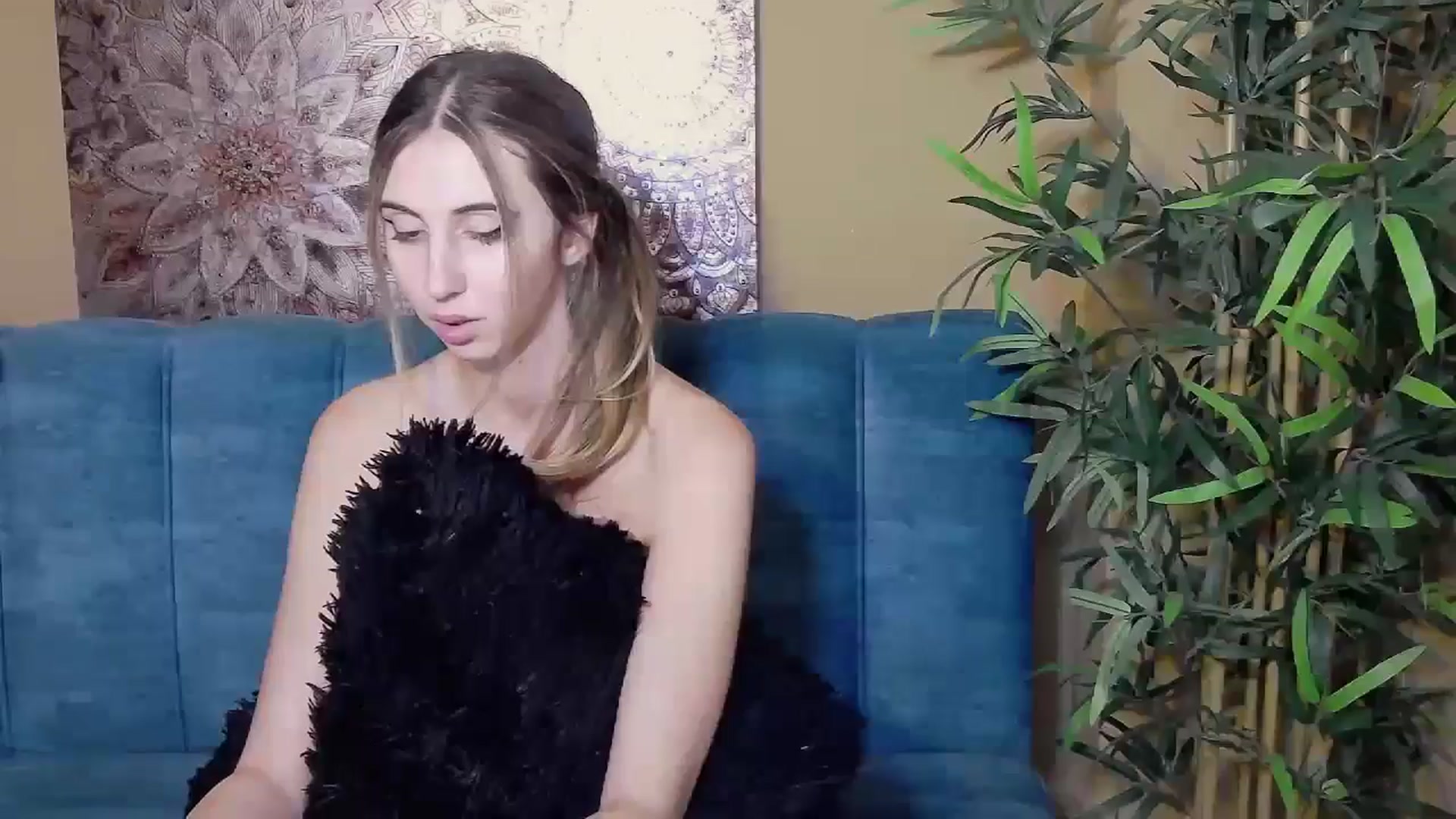 Gallery image thumbnail from Artemiss's myfreecams stream on, 09/17/2024, 04:28 image 17 of 20