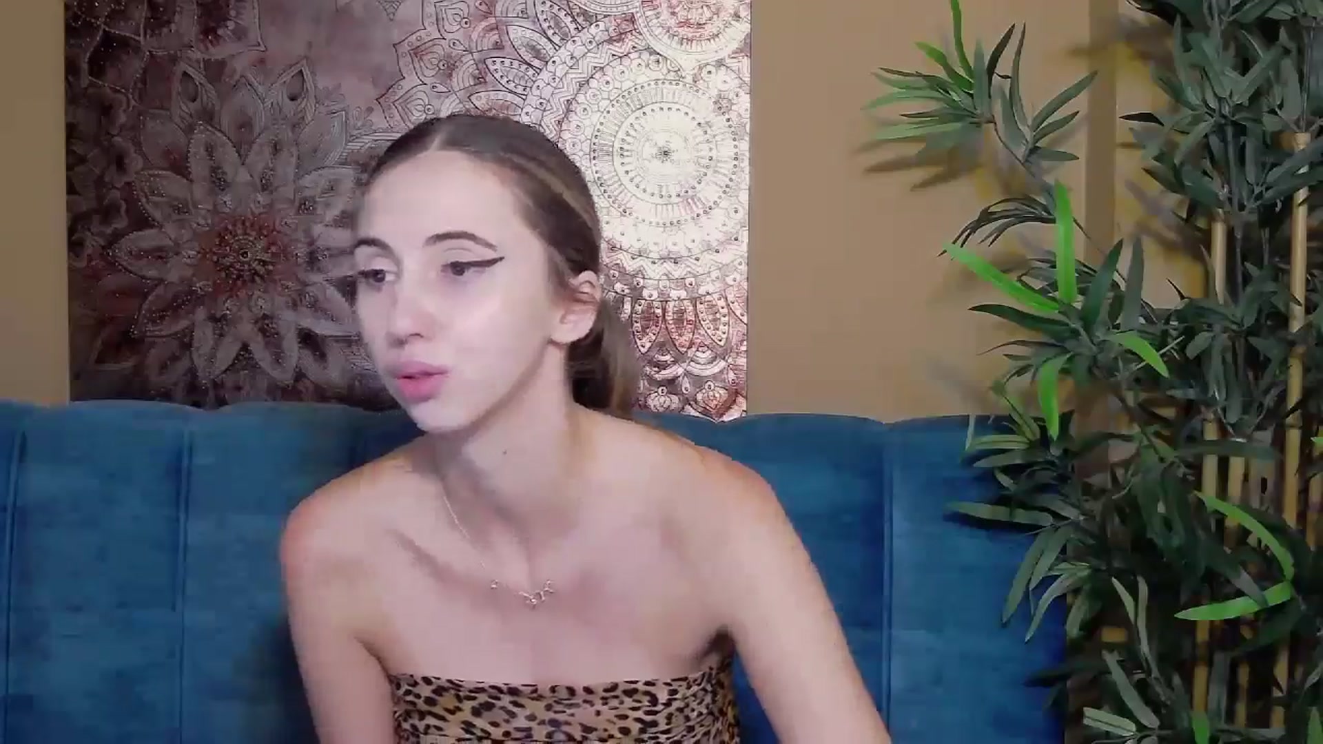 Gallery image thumbnail from Artemiss's myfreecams stream on, 09/18/2024, 23:05 image 8 of 20