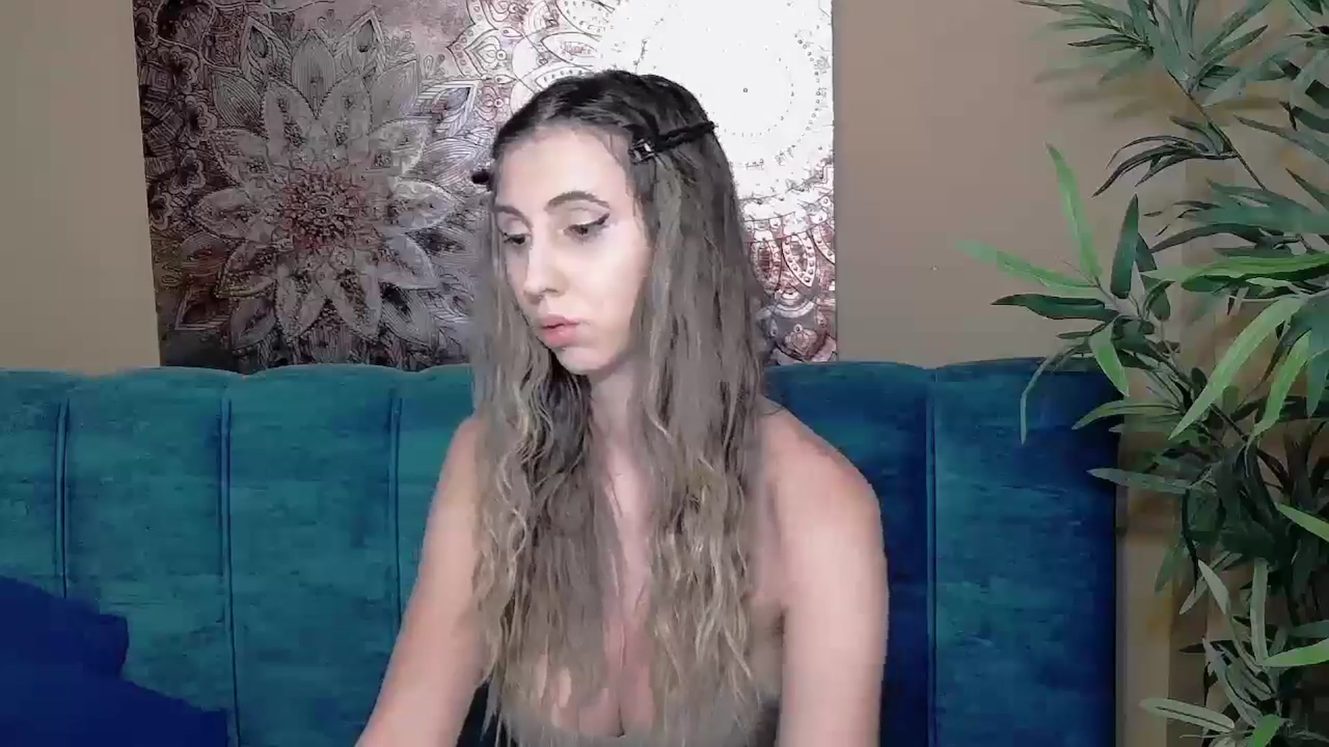 Gallery image thumbnail from Artemiss's myfreecams stream on, 09/27/2024, 21:58 image 8 of 20