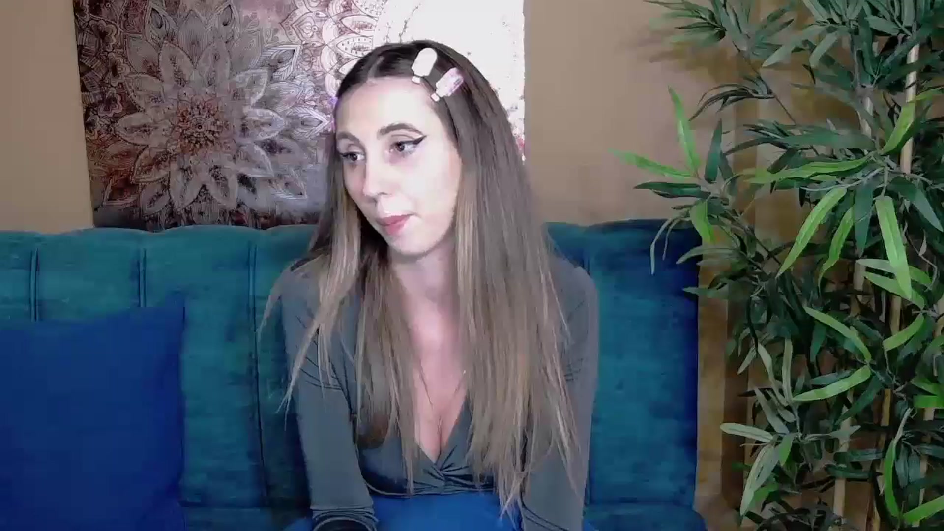 Gallery image thumbnail from Artemiss's myfreecams stream on, 09/28/2024, 17:50 image 14 of 20