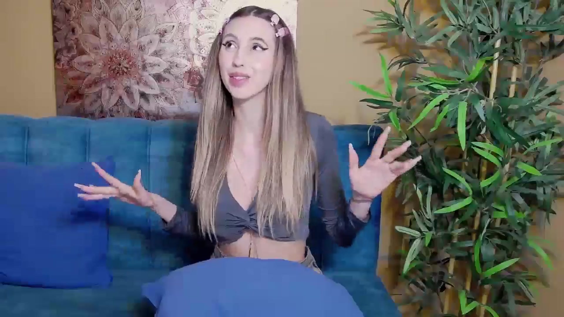 Gallery image thumbnail from Artemiss's myfreecams stream on, 09/28/2024, 18:33 image 16 of 20