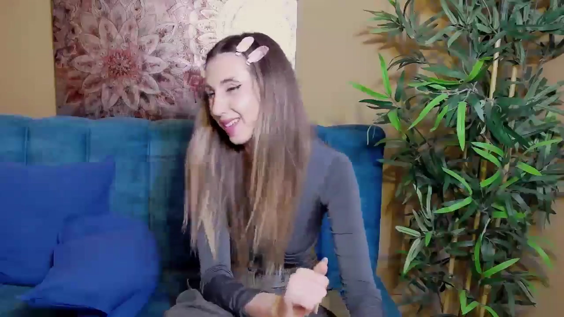 Gallery image thumbnail from Artemiss's myfreecams stream on, 09/28/2024, 18:33 image 5 of 20