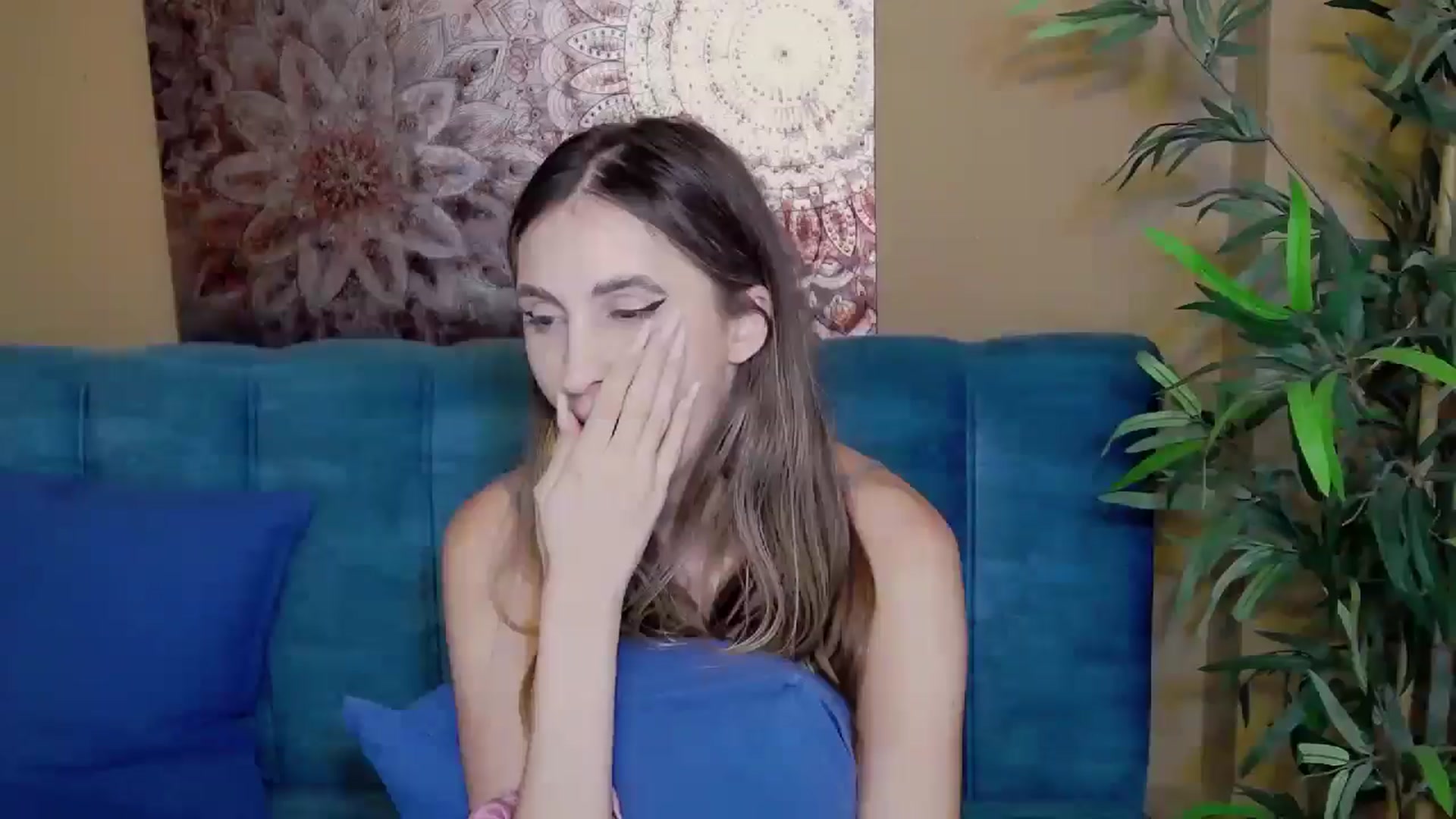 Gallery image thumbnail from Artemiss's myfreecams stream on, 10/01/2024, 20:46 image 14 of 20