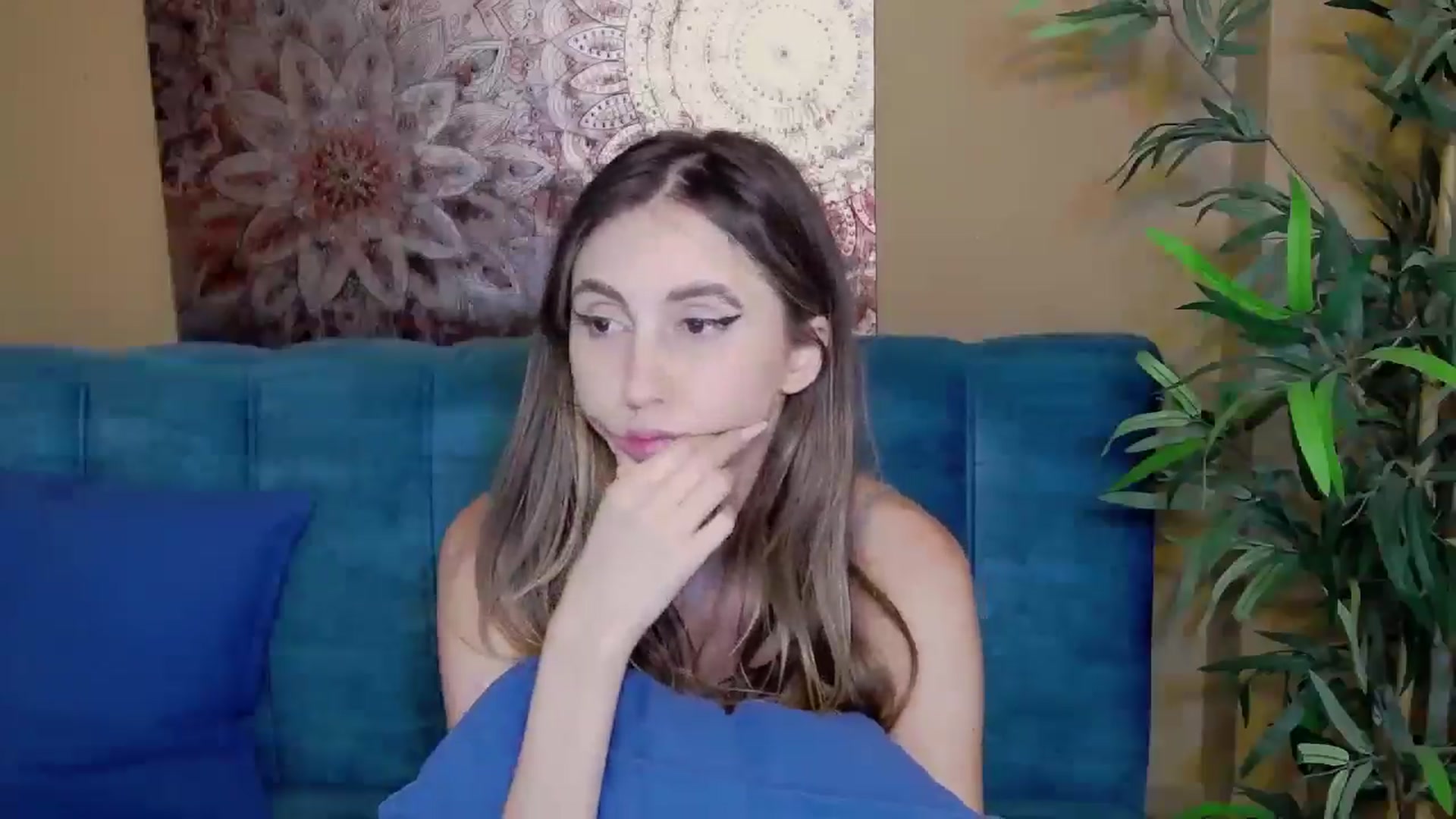 Gallery image thumbnail from Artemiss's myfreecams stream on, 10/01/2024, 20:46 image 18 of 20