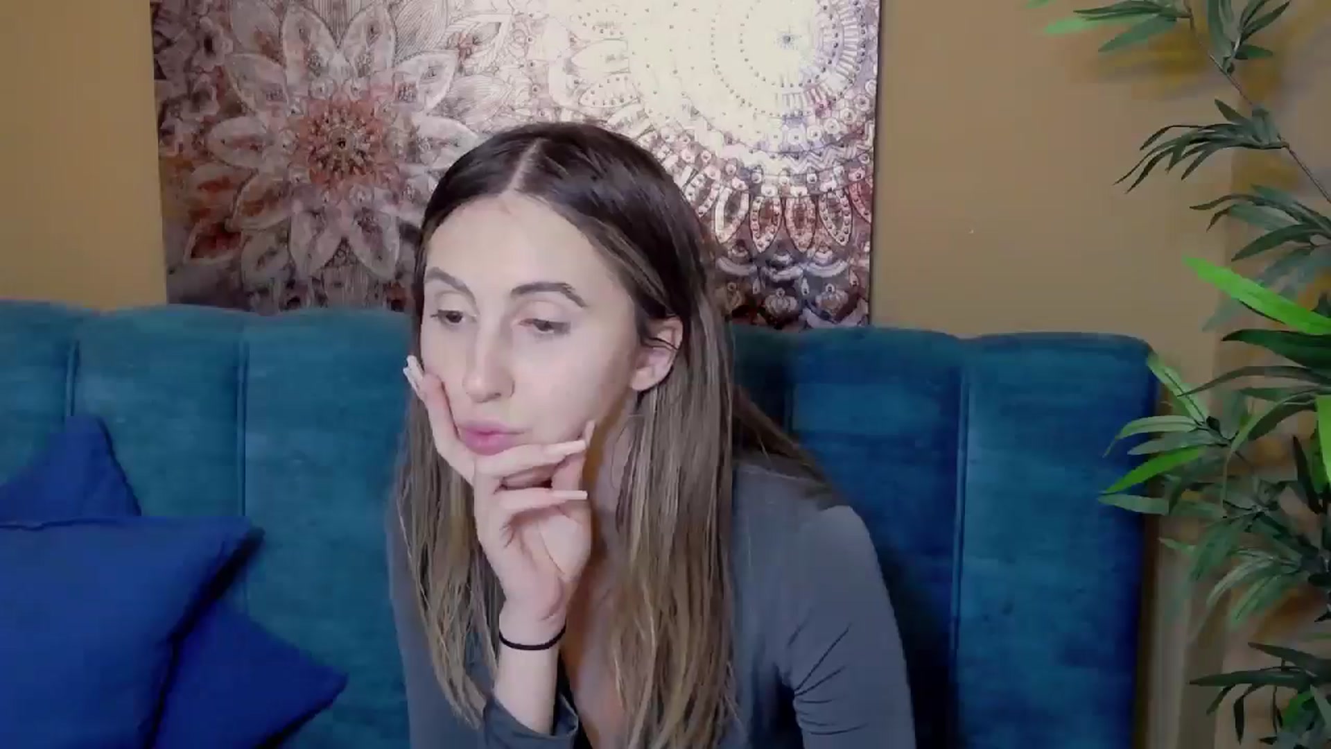Gallery image thumbnail from Artemiss's myfreecams stream on, 10/02/2024, 21:20 image 14 of 20
