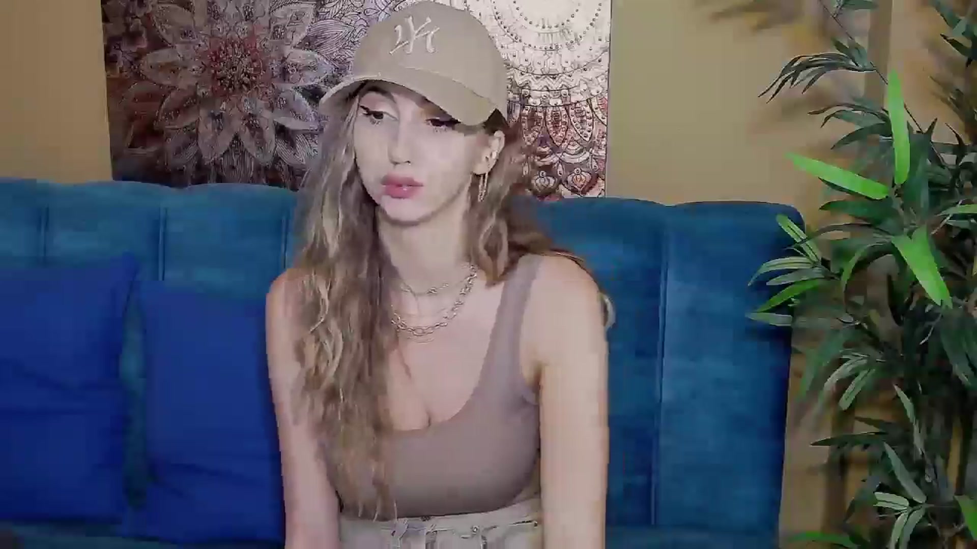 Gallery image thumbnail from Artemiss's myfreecams stream on, 10/04/2024, 18:31 image 19 of 20