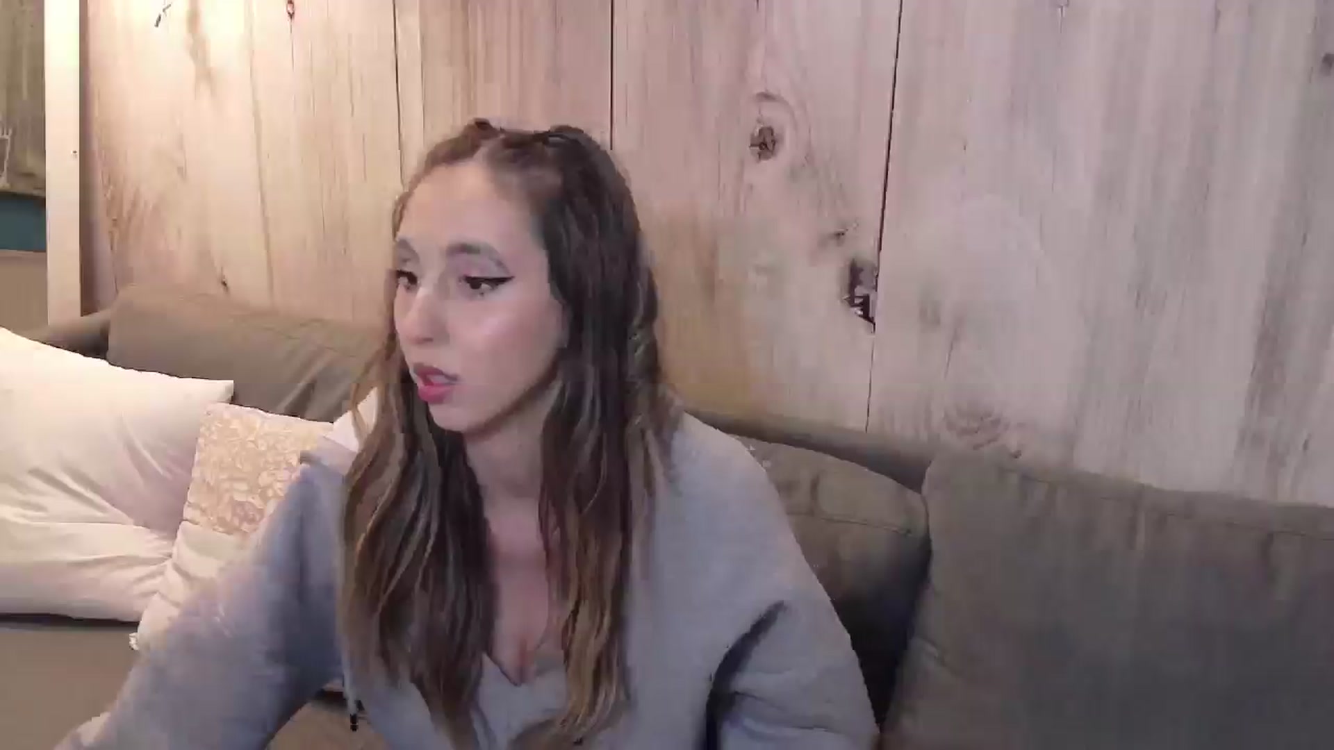 Gallery image thumbnail from Artemiss's myfreecams stream on, 10/13/2024, 19:11 image 20 of 20