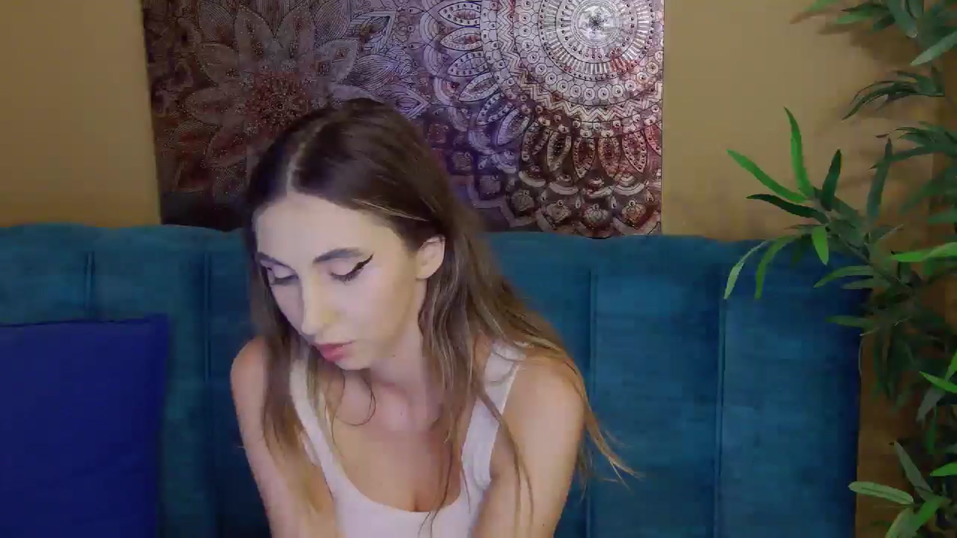 Gallery image thumbnail from Artemiss's myfreecams stream on, 10/17/2024, 18:49 image 15 of 20