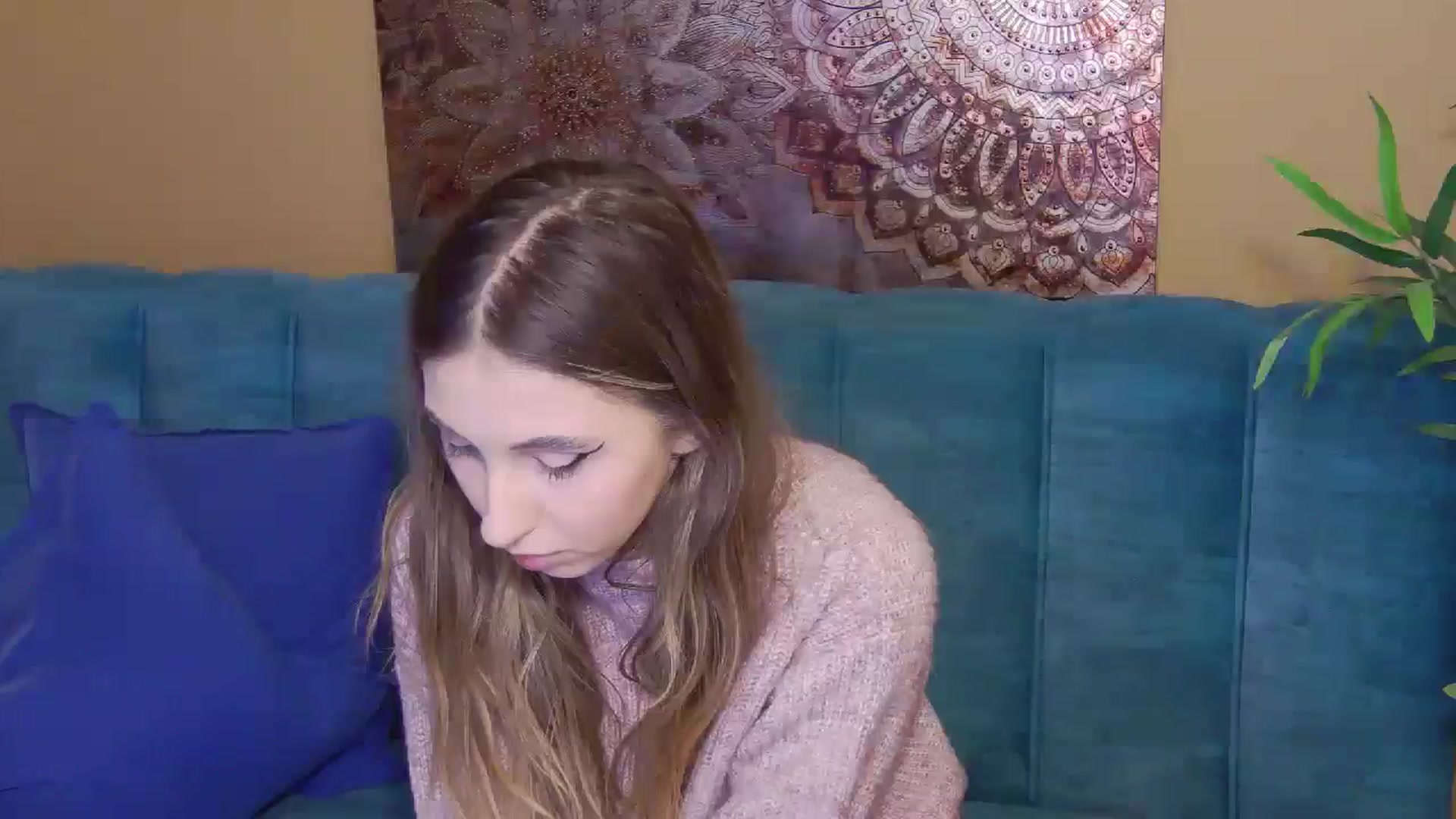 Gallery image thumbnail from Artemiss's myfreecams stream on, 10/17/2024, 21:03 image 12 of 20