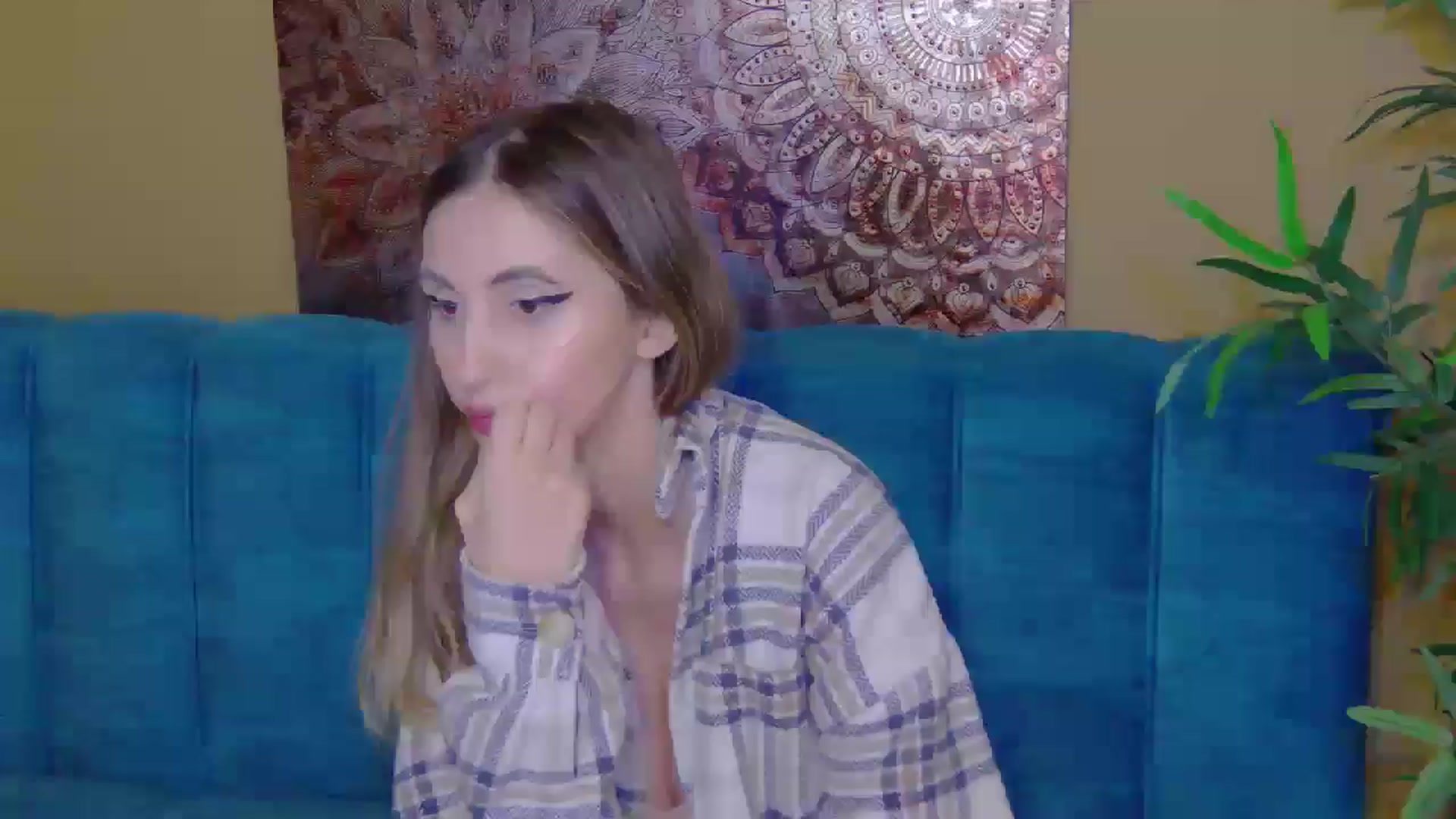 Gallery image thumbnail from Artemiss's myfreecams stream on, 10/18/2024, 21:39 image 6 of 20
