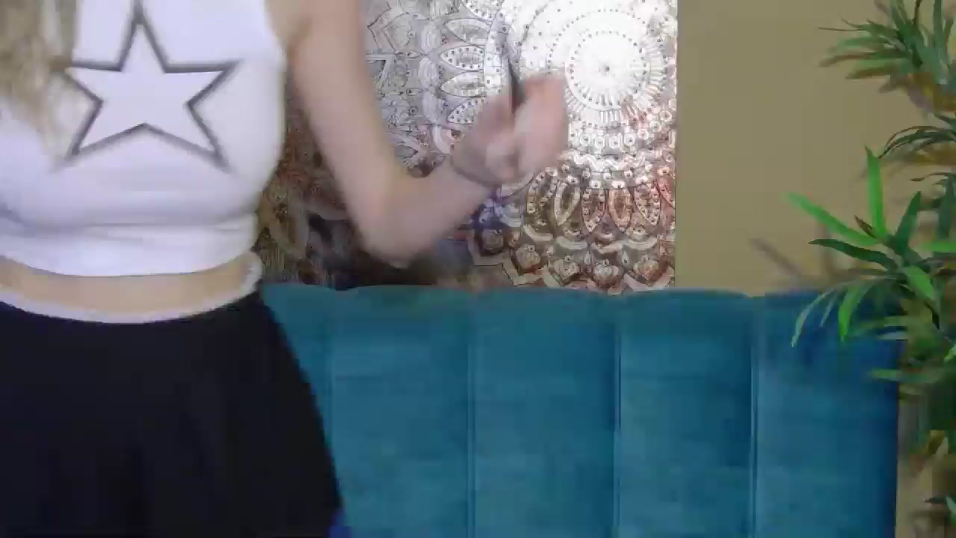 Gallery image thumbnail from Artemiss's myfreecams stream on, 10/19/2024, 21:57 image 1 of 20