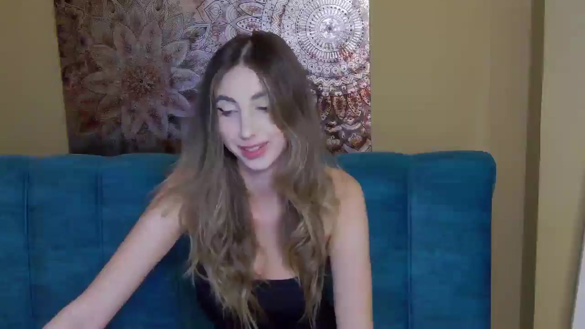 Gallery image thumbnail from Artemiss's myfreecams stream on, 10/22/2024, 18:57 image 6 of 20