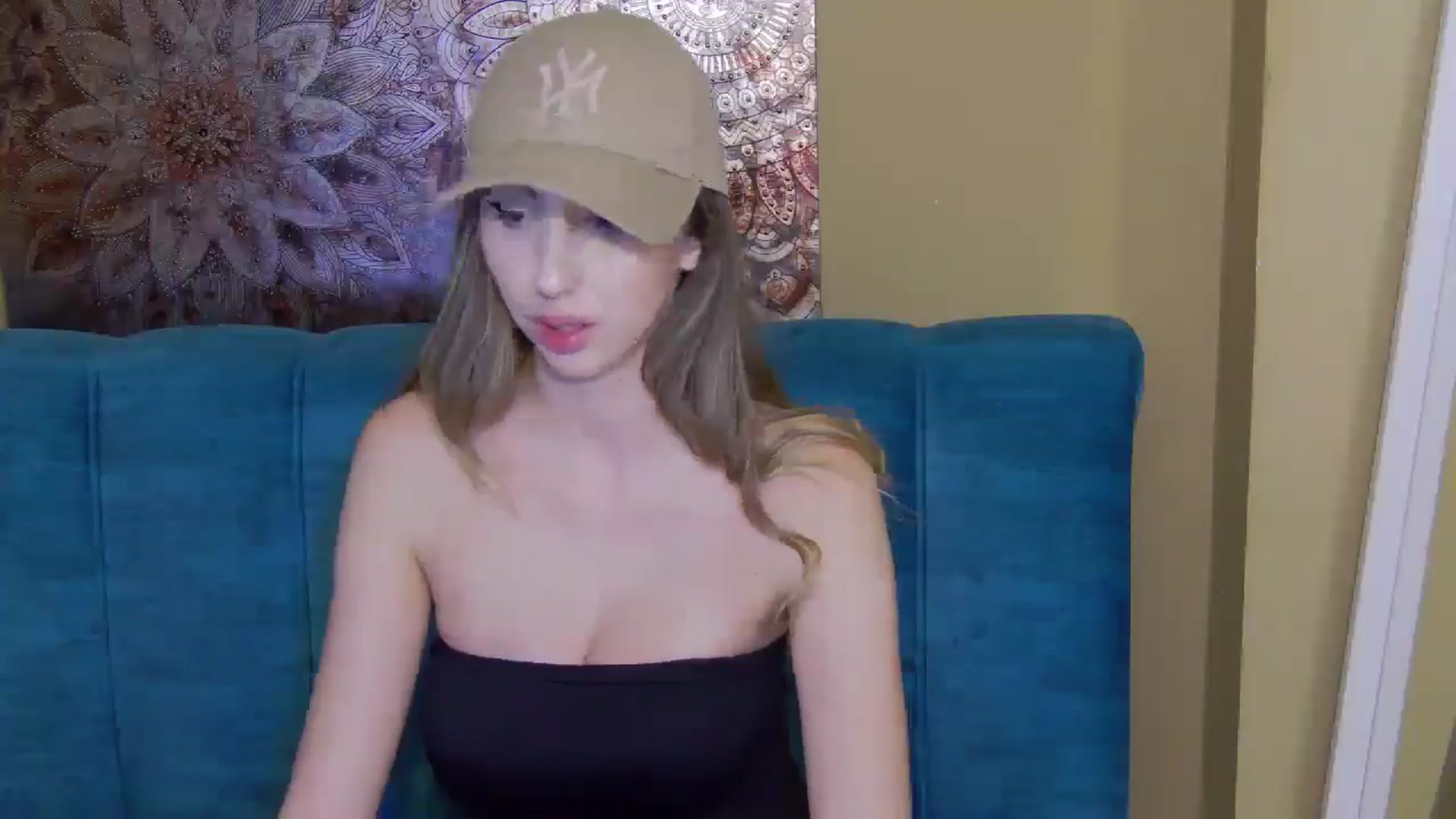 Gallery image thumbnail from Artemiss's myfreecams stream on, 10/22/2024, 20:42 image 19 of 20