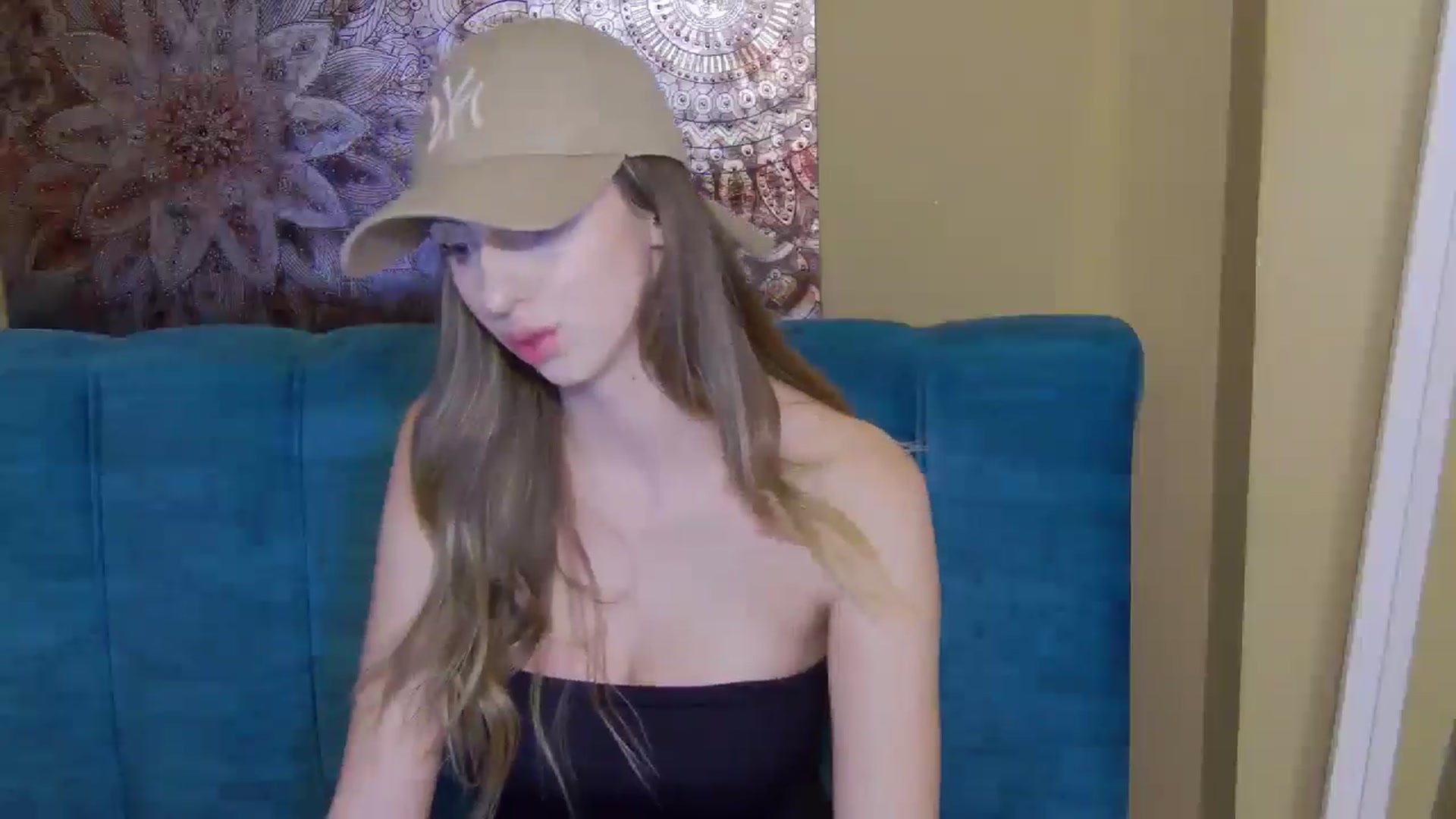 Gallery image thumbnail from Artemiss's myfreecams stream on, 10/22/2024, 20:42 image 12 of 20
