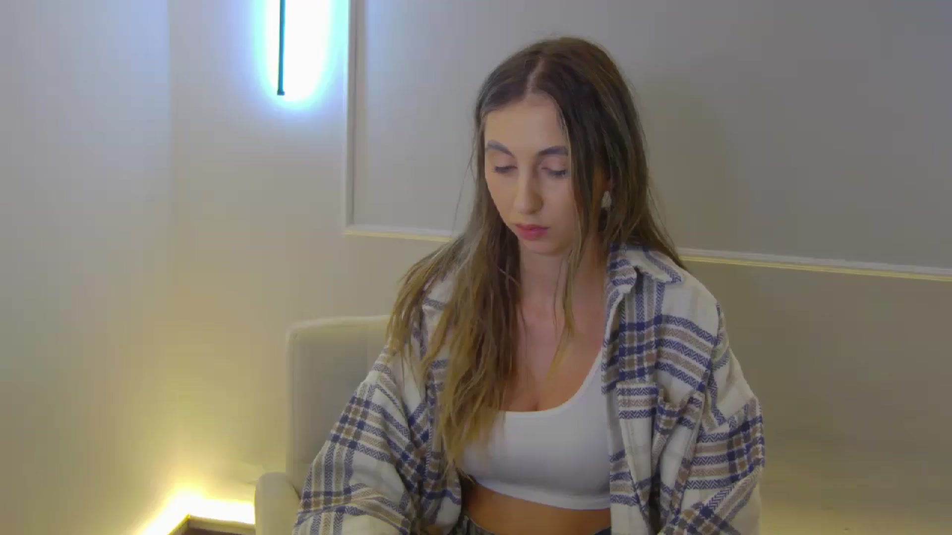 Gallery image thumbnail from Artemiss's myfreecams stream on, 11/01/2024, 20:54 image 20 of 20