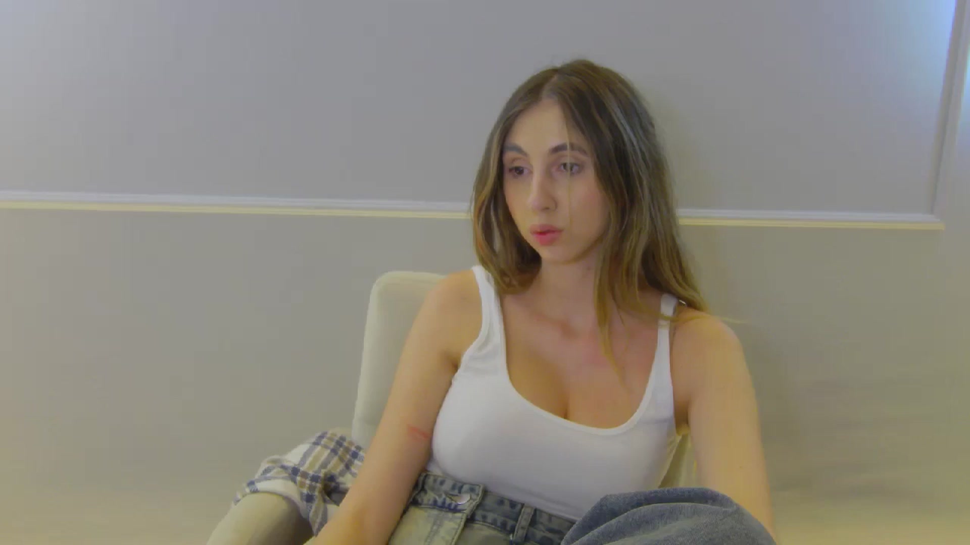 Gallery image thumbnail from Artemiss's myfreecams stream on, 11/01/2024, 22:55 image 20 of 20