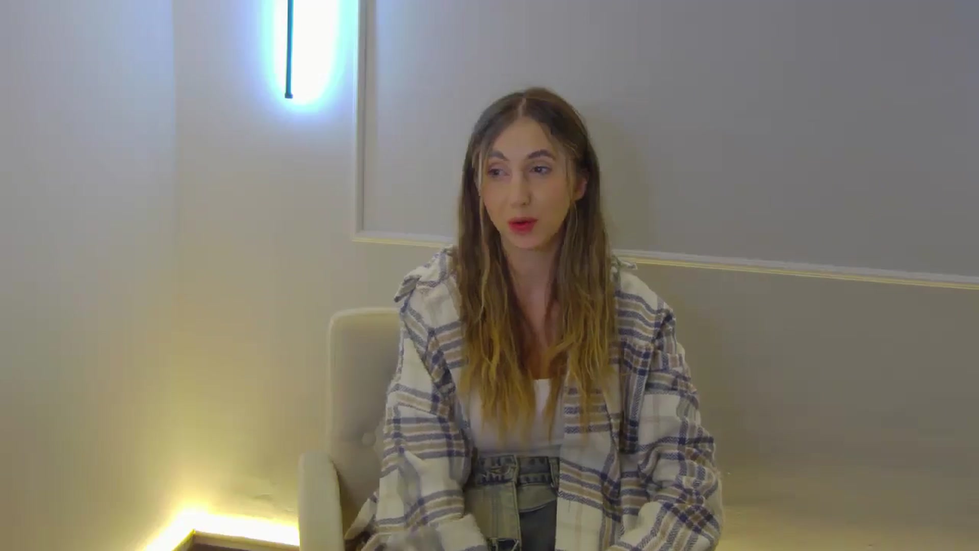 Gallery image thumbnail from Artemiss's myfreecams stream on, 11/01/2024, 22:55 image 2 of 20