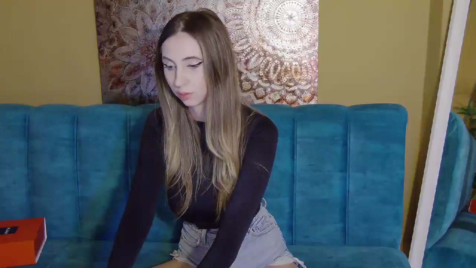 Gallery image thumbnail from Artemiss's myfreecams stream on, 11/08/2024, 19:30 image 9 of 20
