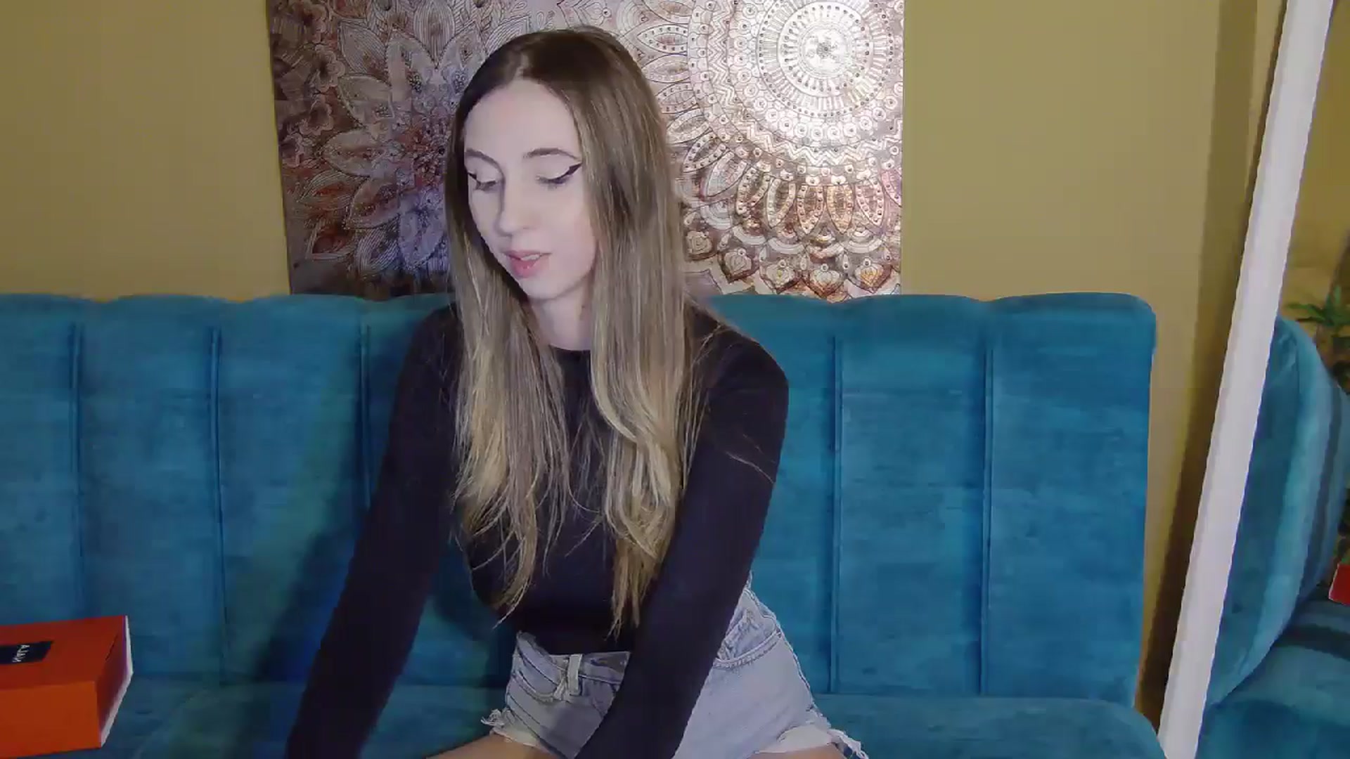 Gallery image thumbnail from Artemiss's myfreecams stream on, 11/08/2024, 19:30 image 8 of 20