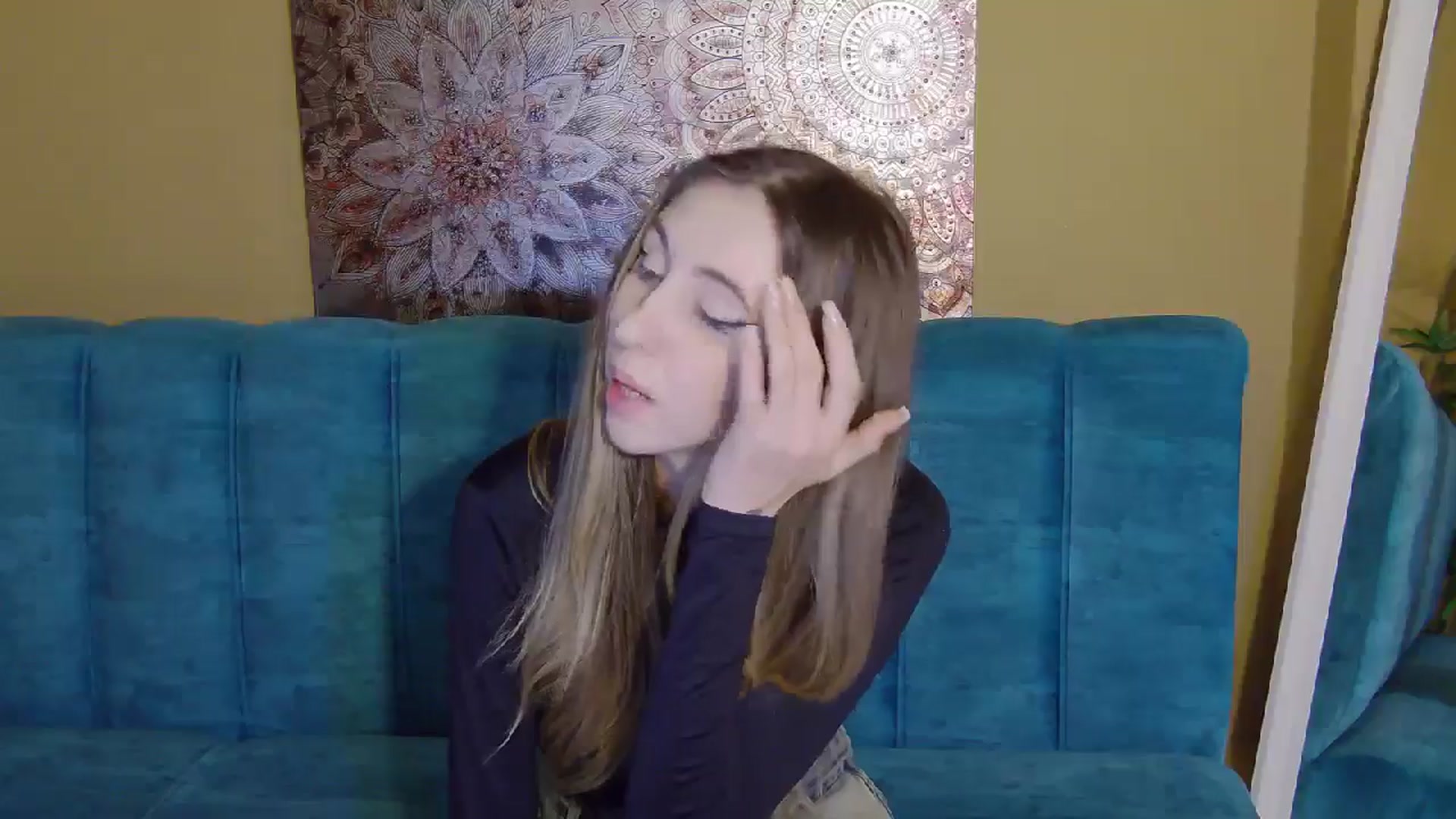 Gallery image thumbnail from Artemiss's myfreecams stream on, 11/08/2024, 20:36 image 10 of 20