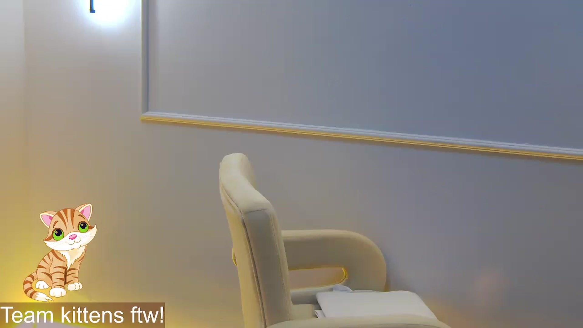 Gallery image thumbnail from Artemiss's myfreecams stream on, 11/15/2024, 24:30 image 13 of 20