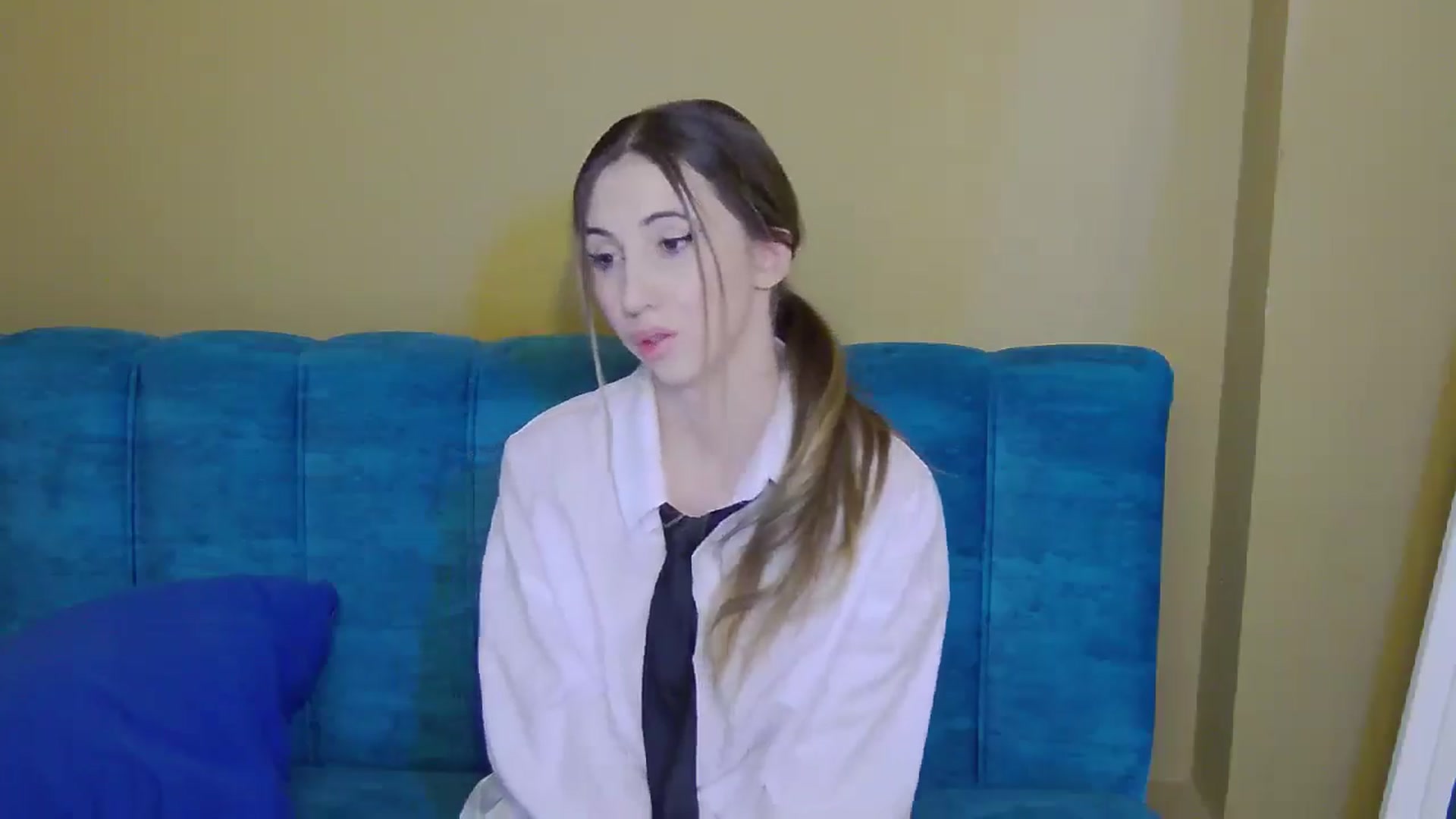 Gallery image thumbnail from Artemiss's myfreecams stream on, 11/19/2024, 21:43 image 5 of 20