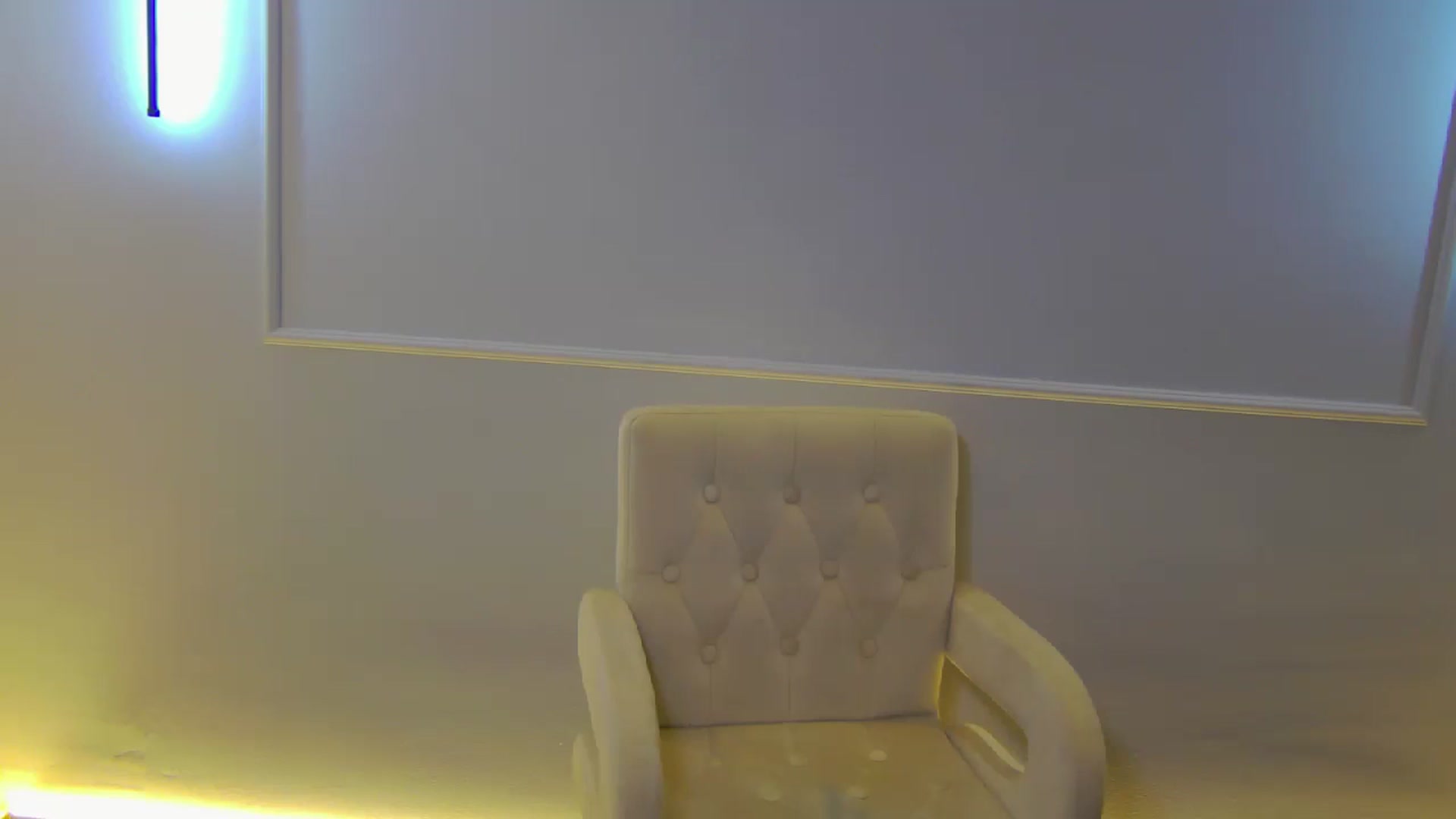 Gallery image thumbnail from Artemiss's myfreecams stream on, 11/20/2024, 19:27 image 13 of 20